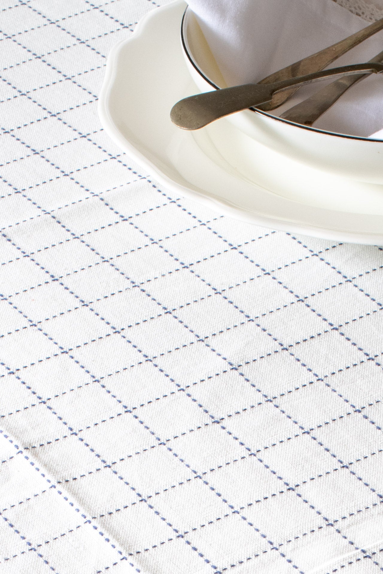 COTTON WOVEN TABLE CLOTH- 6 seater, Customisable