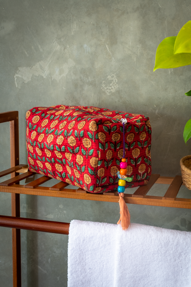 MULTI PURPOSE QUILTED TOILETRY BAG-Large