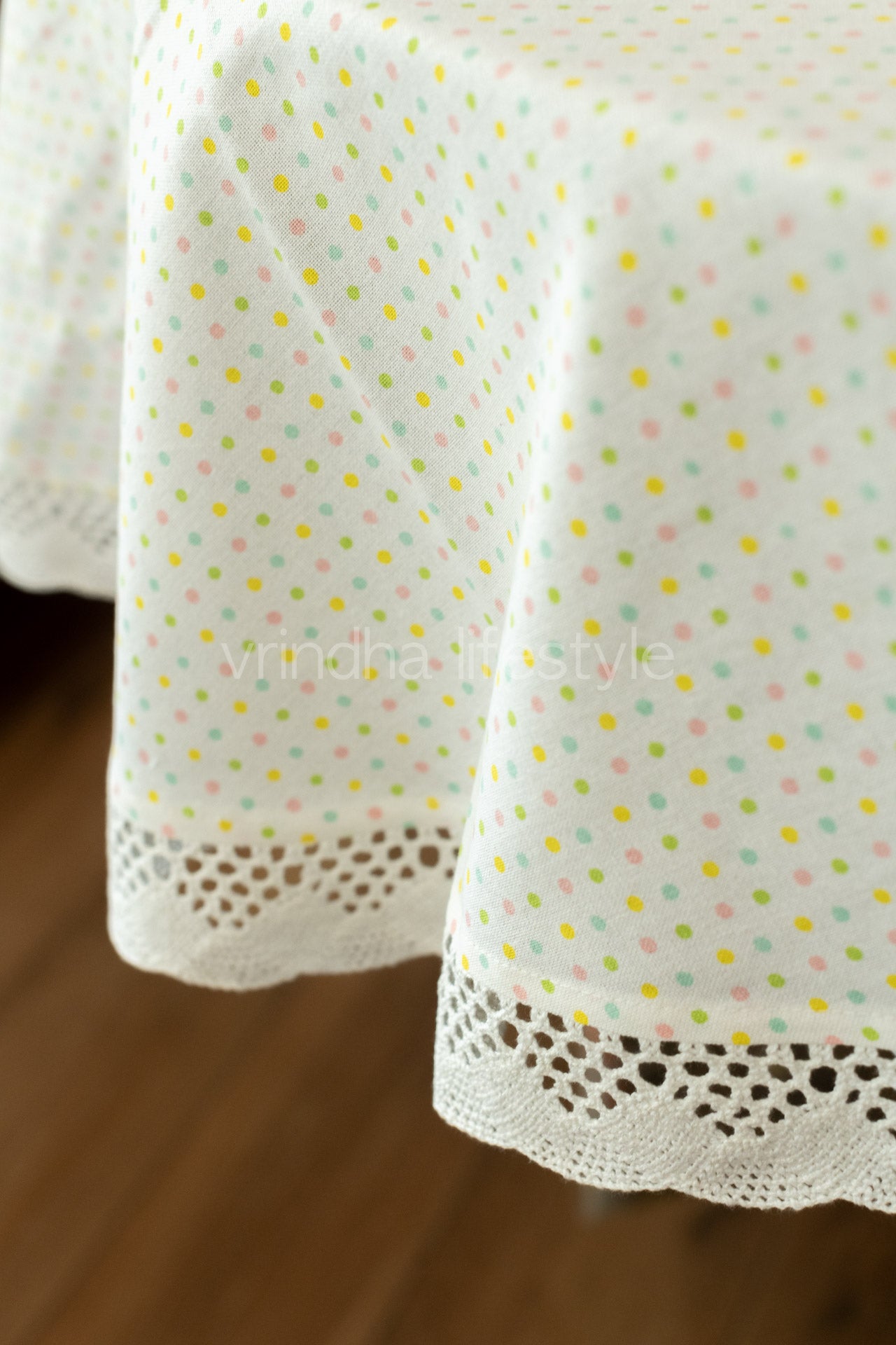 Cotton table cloth with lace detailing-4 seater