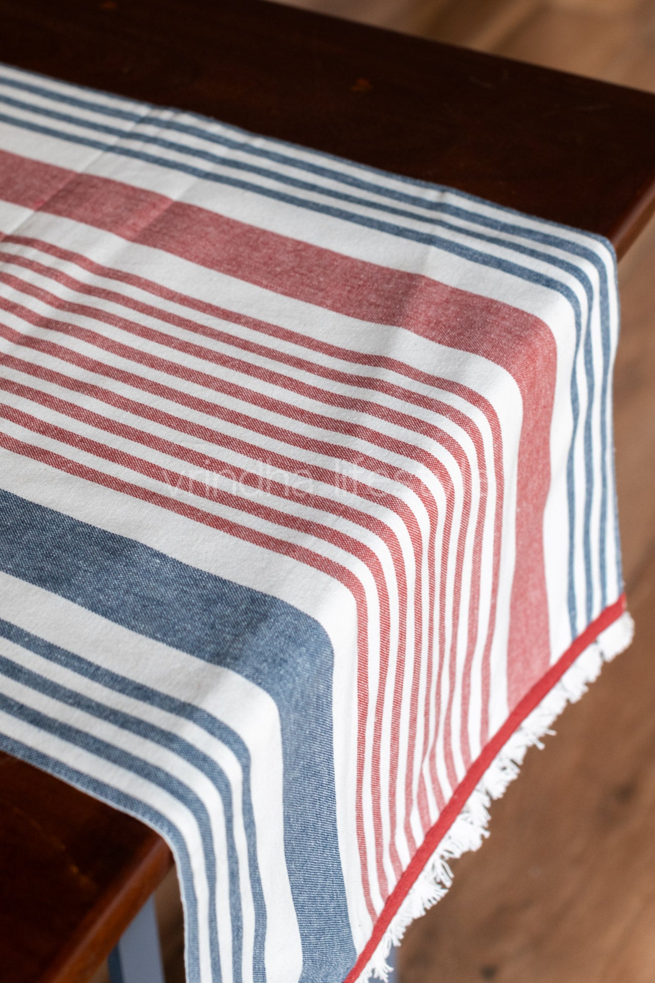 COTTON TABLE RUNNER-4/6 seater