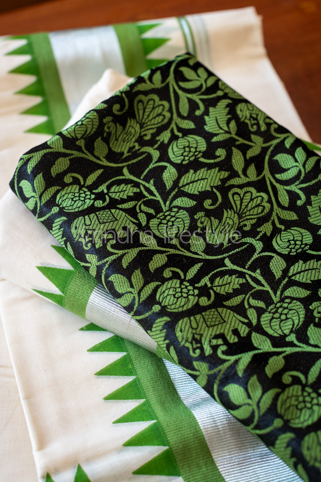 KERALA SET MUNDU-green and silver temple design