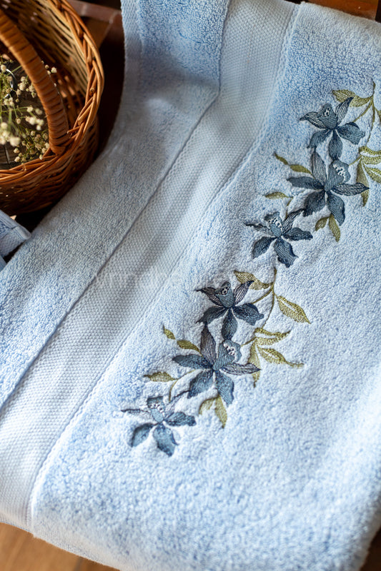 Embroidered towel set-Soft Zero twist terry towels -Set of one bath towel,and 2 hand towels -Set of 3