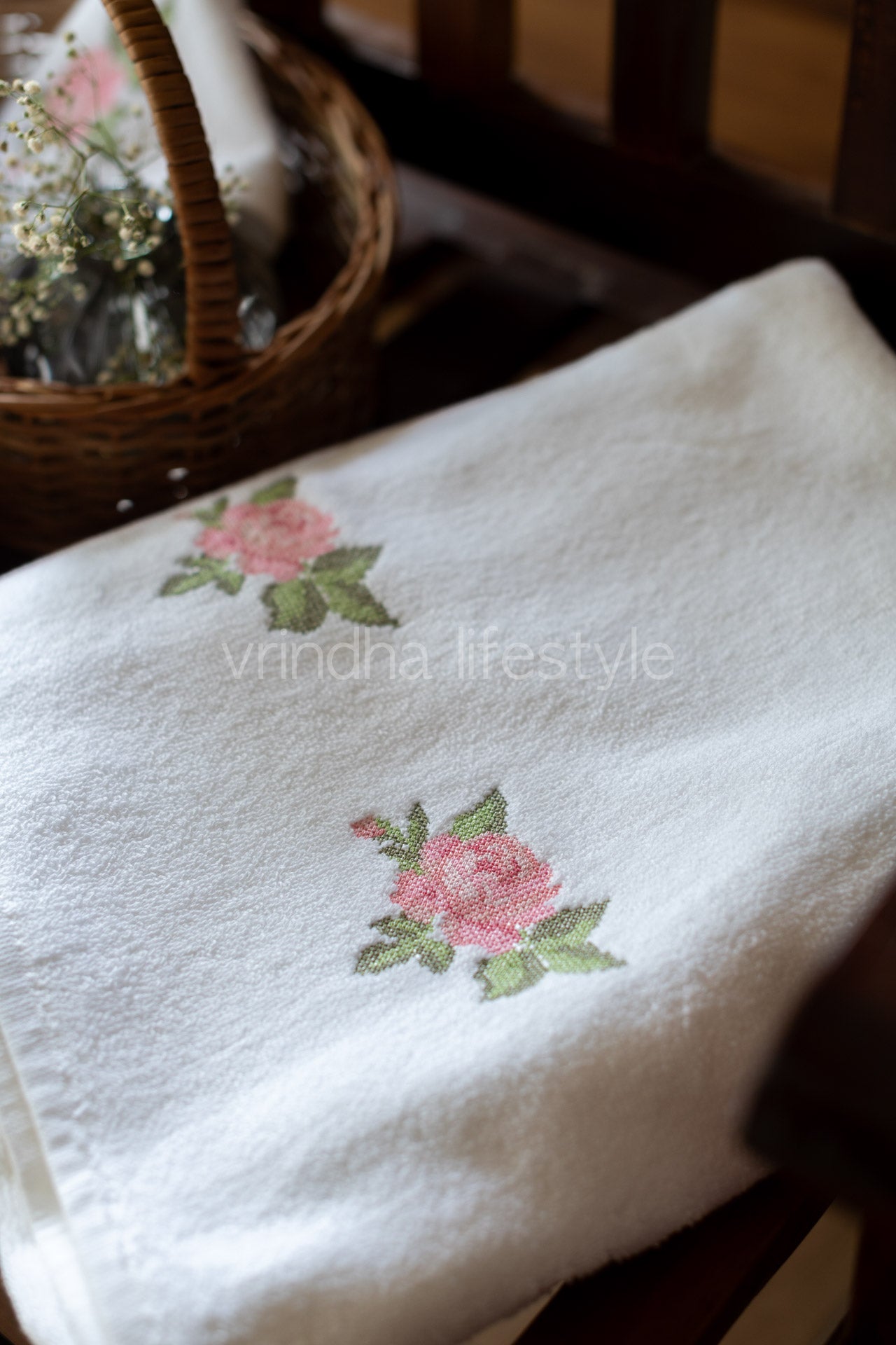 Embroidered towel set-Set of one bath towel, hand towel and face towel -Set of 3