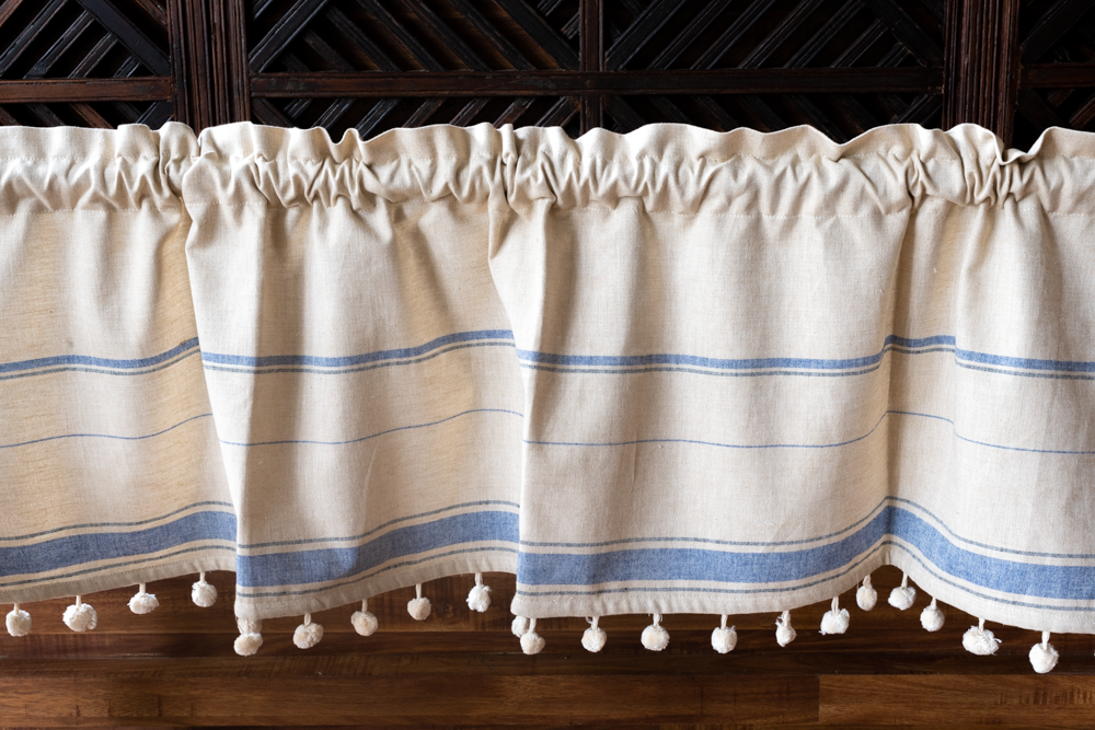 POM POM kitchen curtain