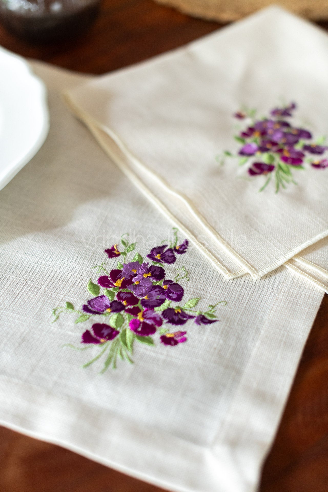 COTTON TABLE NAPKINS with embroidery-20 inches -Set of 2