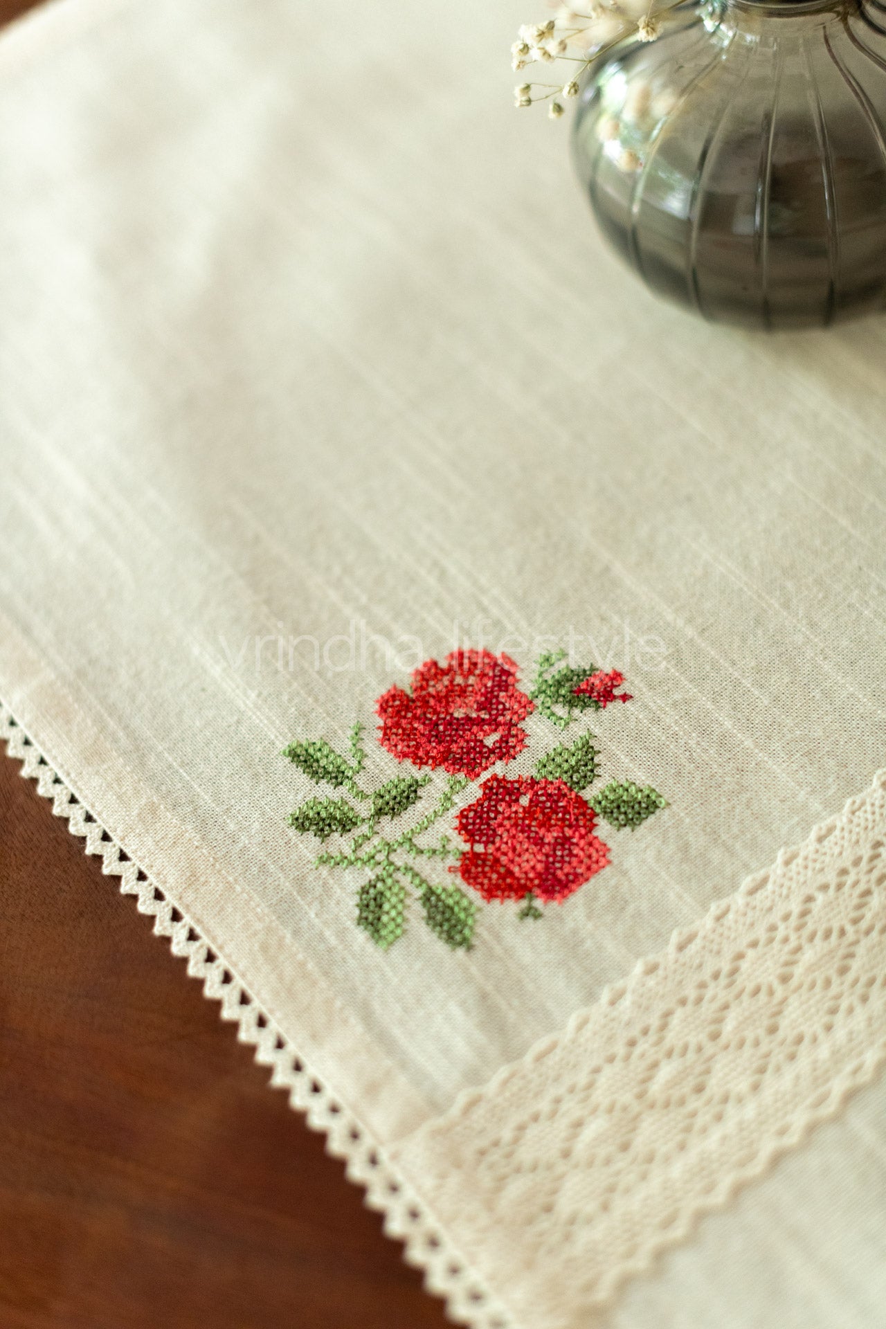 Cotton slub table mat with cross stitch embroidery and lace detailing-single unit