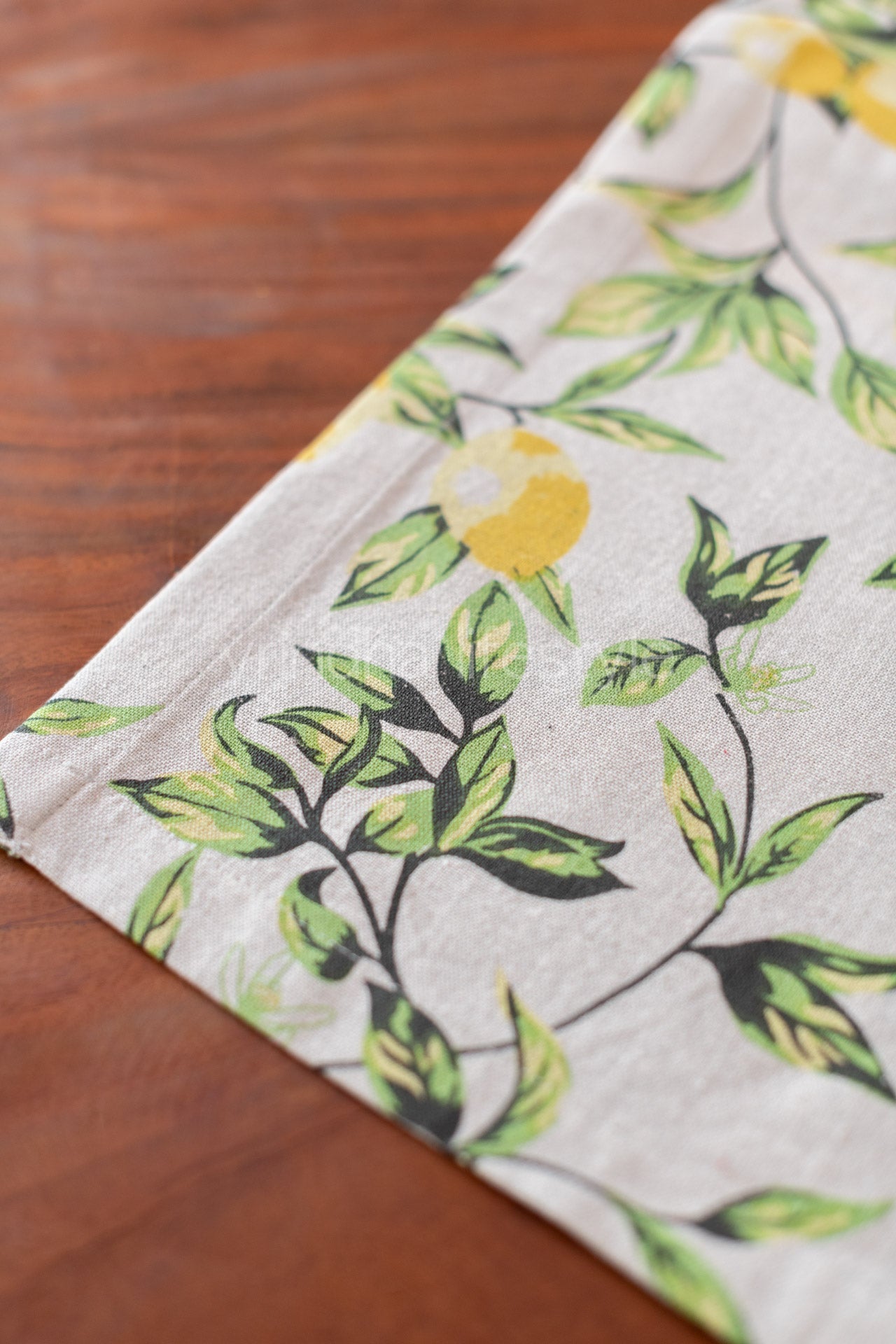 Cotton table runner 13x58 inches