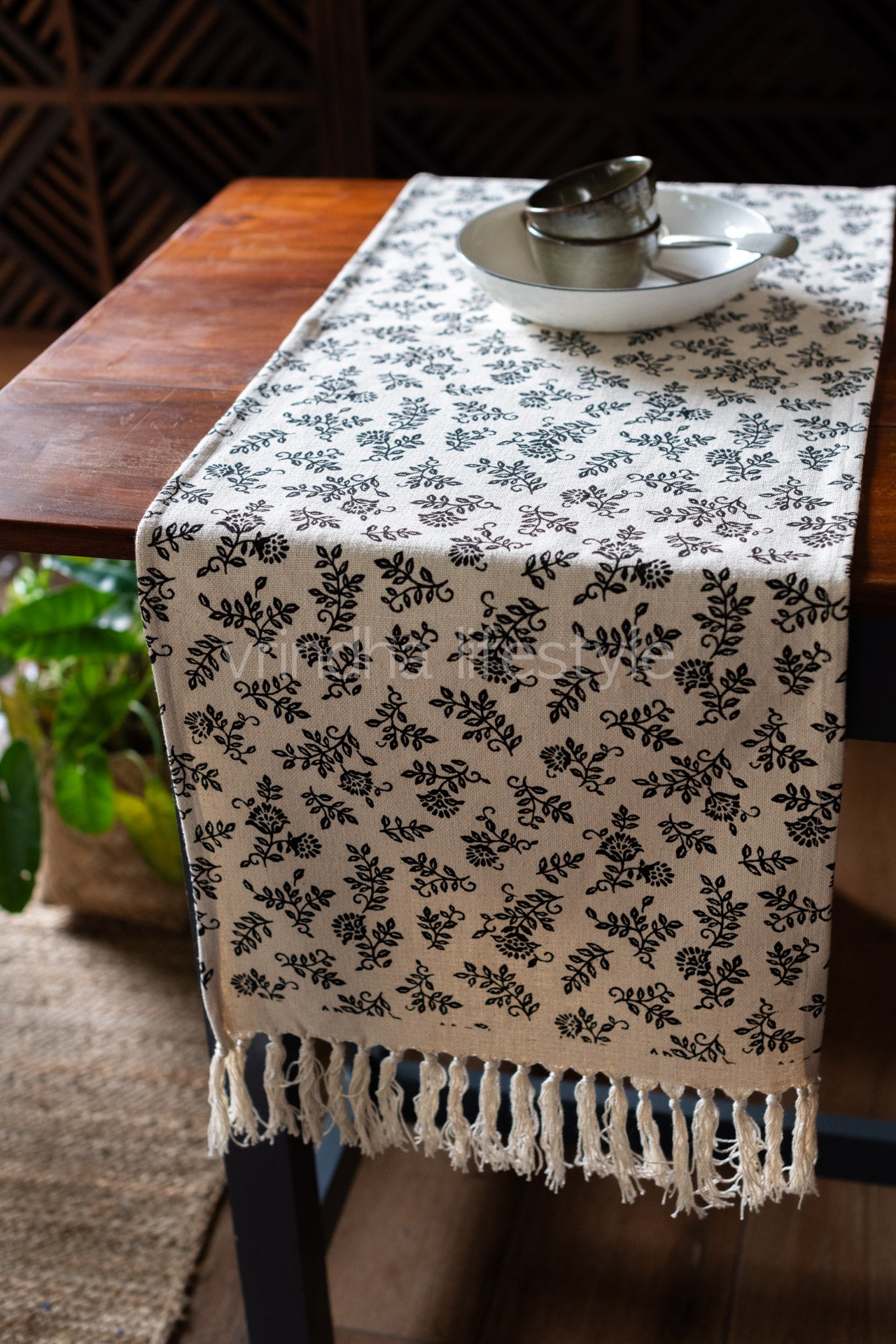 Handloom cotton Woven table runner with tassels-8 seater