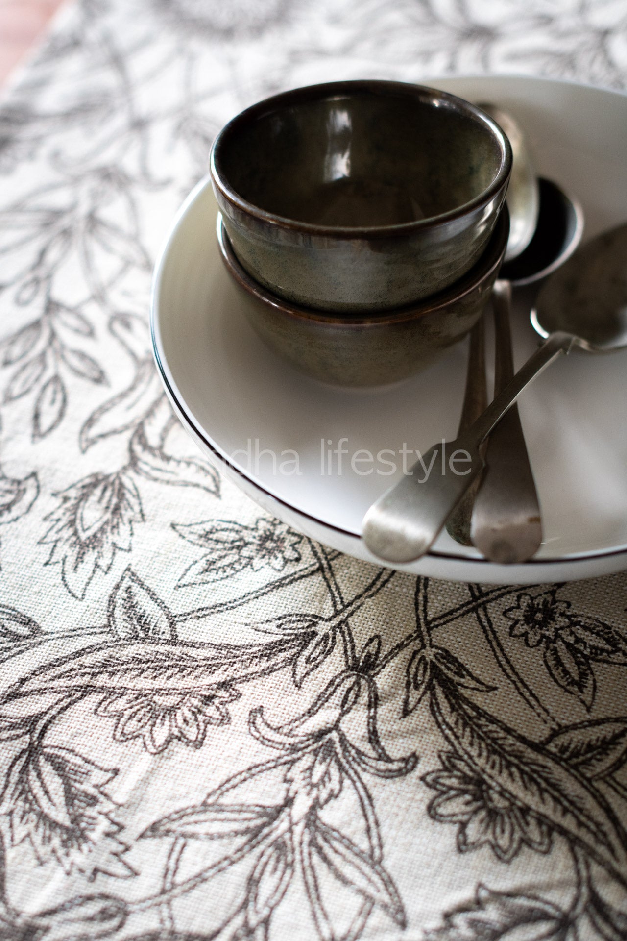 Handloom cotton Woven table runner with tassels-8 seater