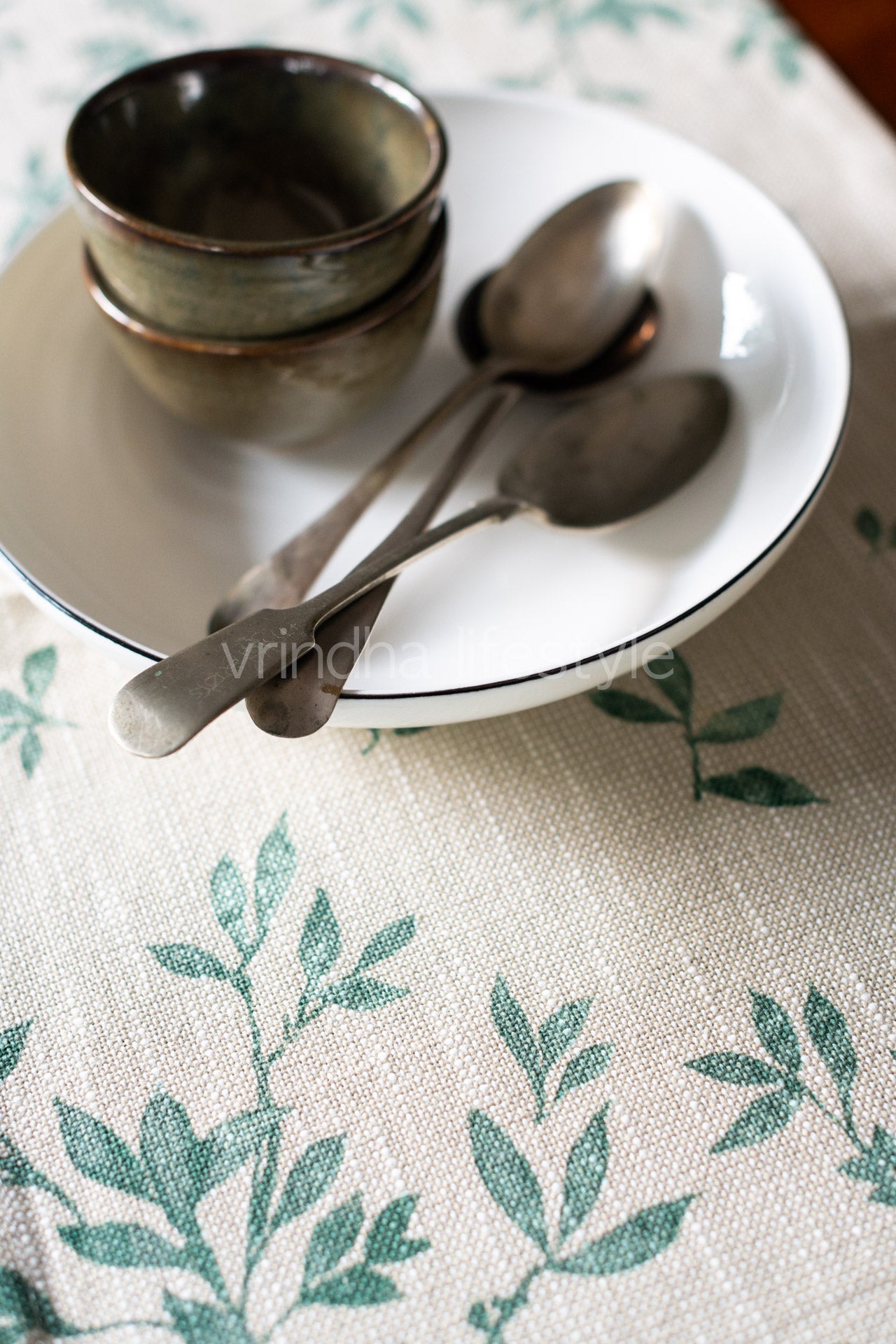 Handloom cotton Woven table runner -4/6 seater