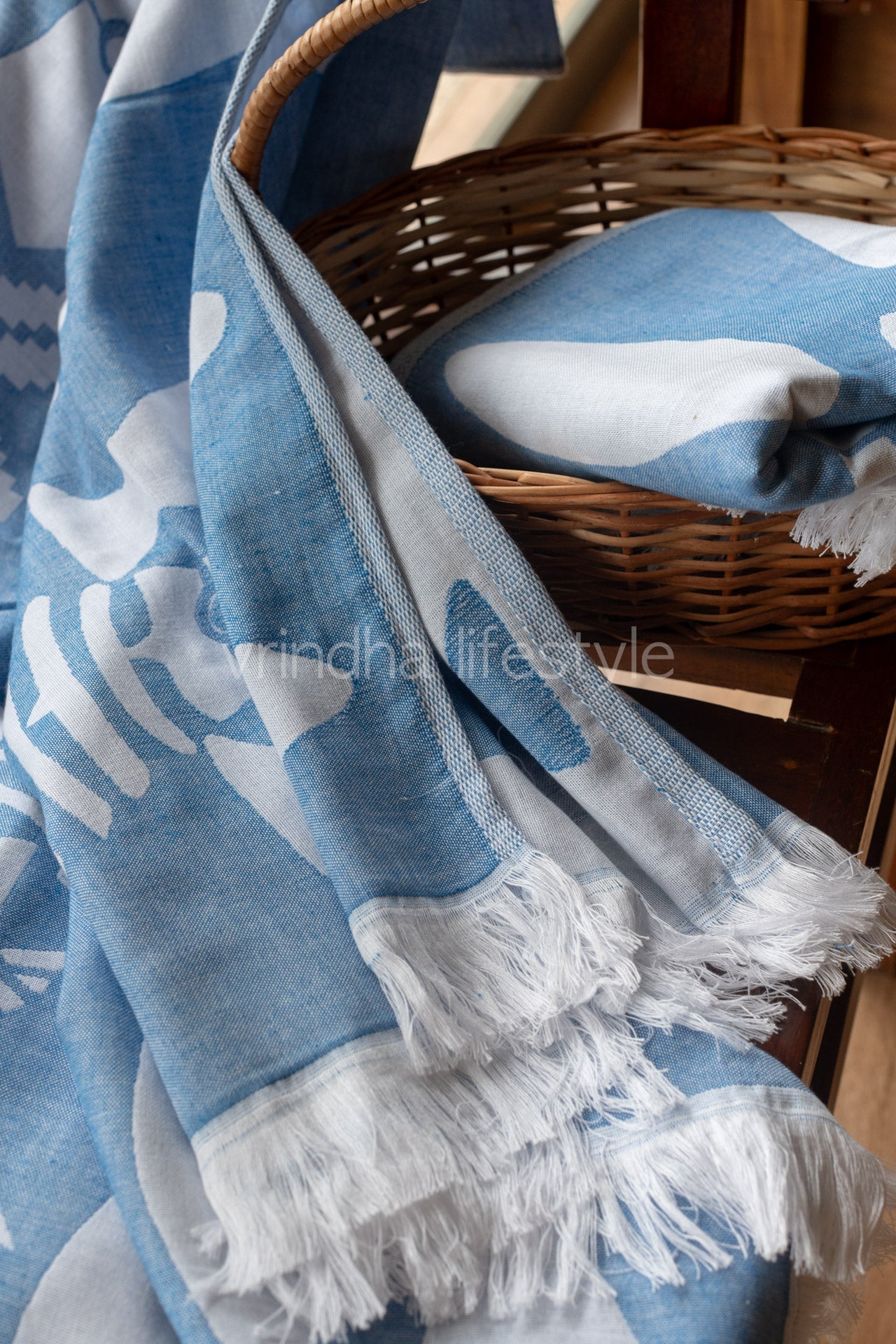 Soft Jacquards bath Towel-Single unit-36x64 inches