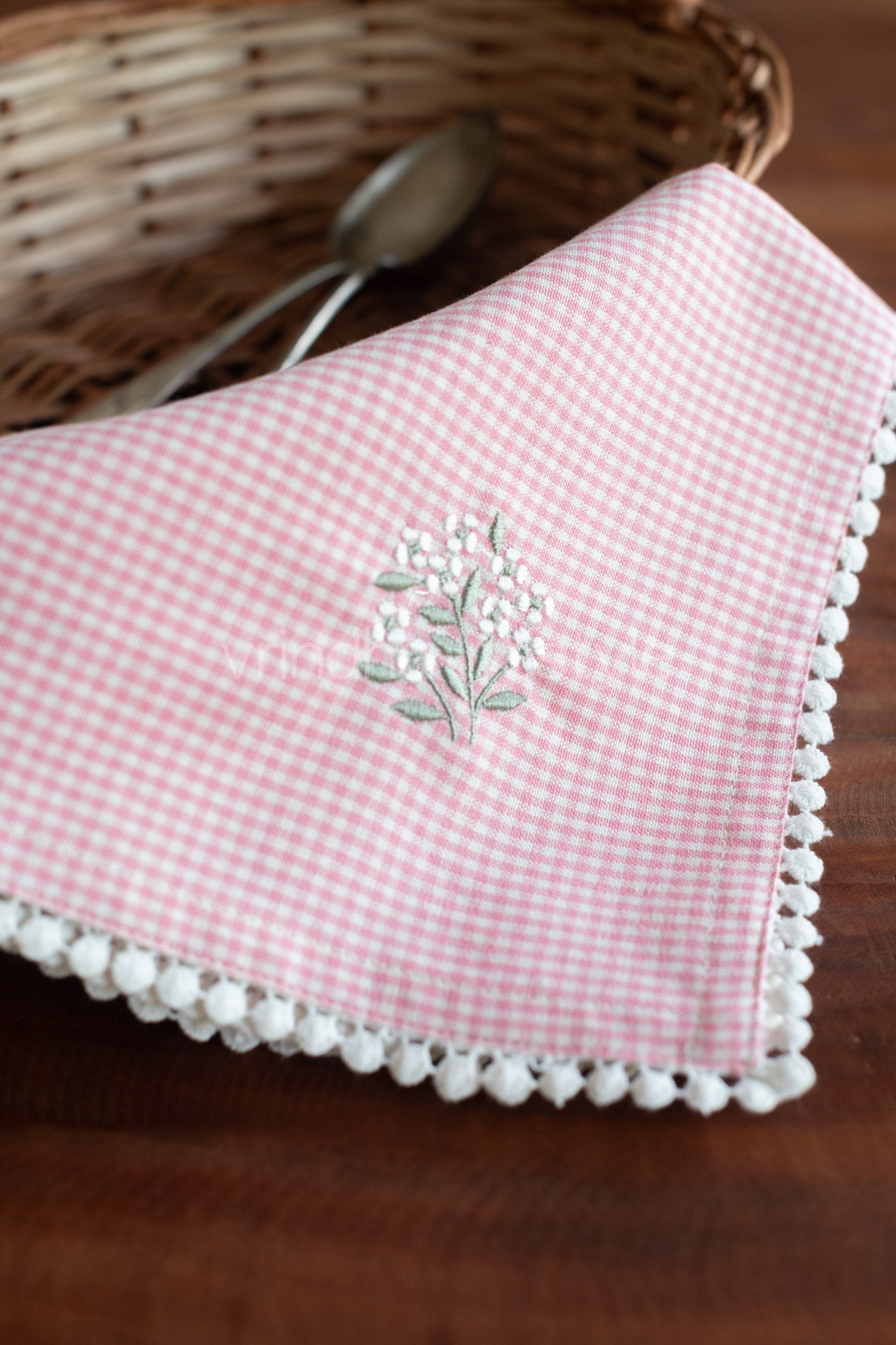 COTTON TABLE NAPKINS with embroidery and lace detailing -Set of 2