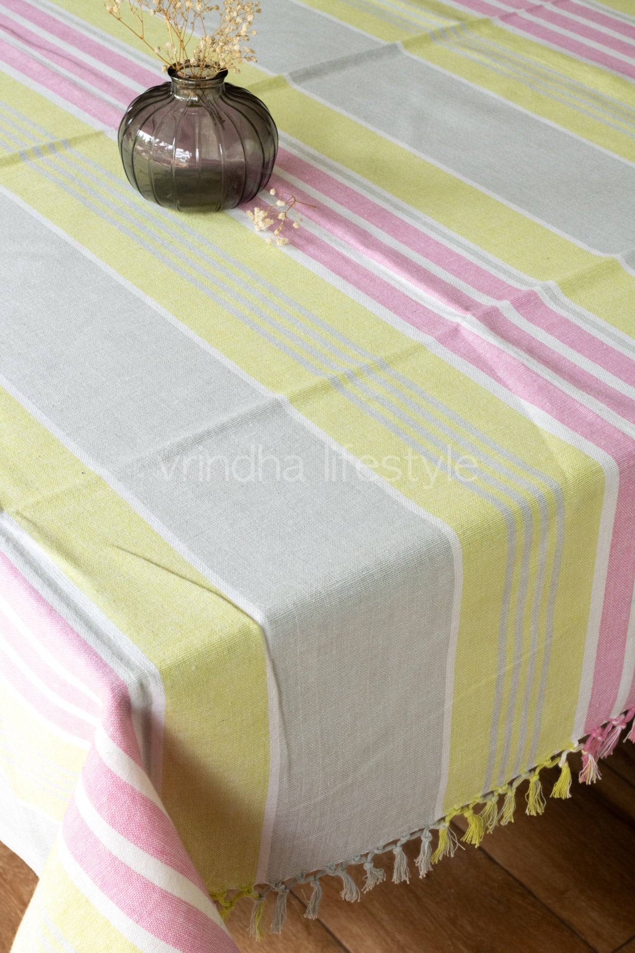 STRIPES COTTON TABLE CLOTH with tassels-4 seater