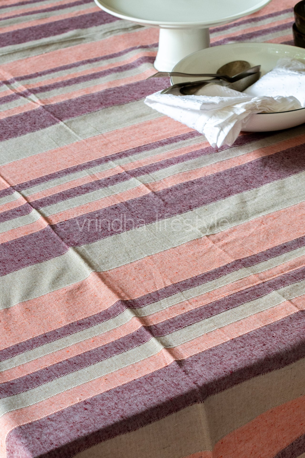WOVEN STRIPES TABLE CLOTH with tassels-8 seater
