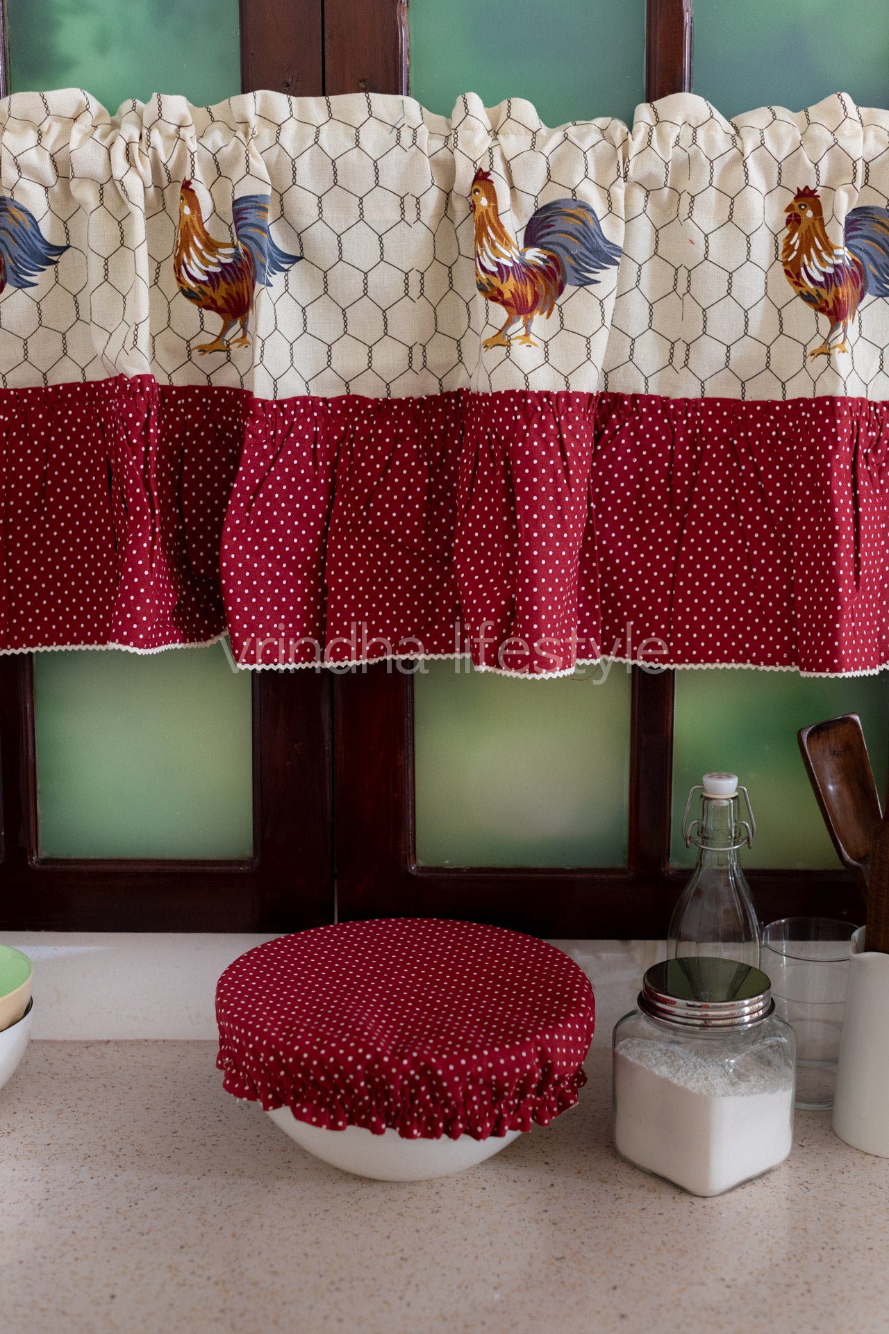 KITCHEN VALANCE-Cotton printed with frill and lace detailing