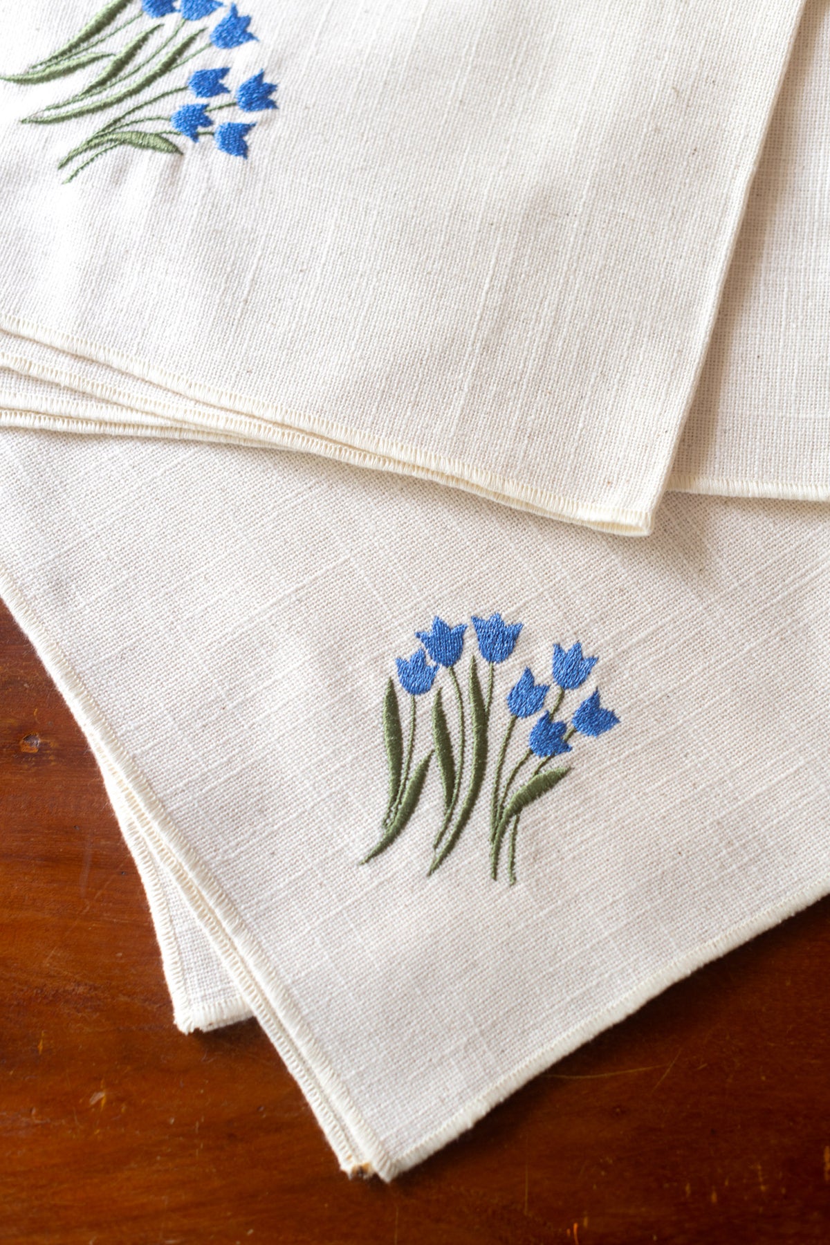COTTON TABLE NAPKINS with embroidery-Set of 2