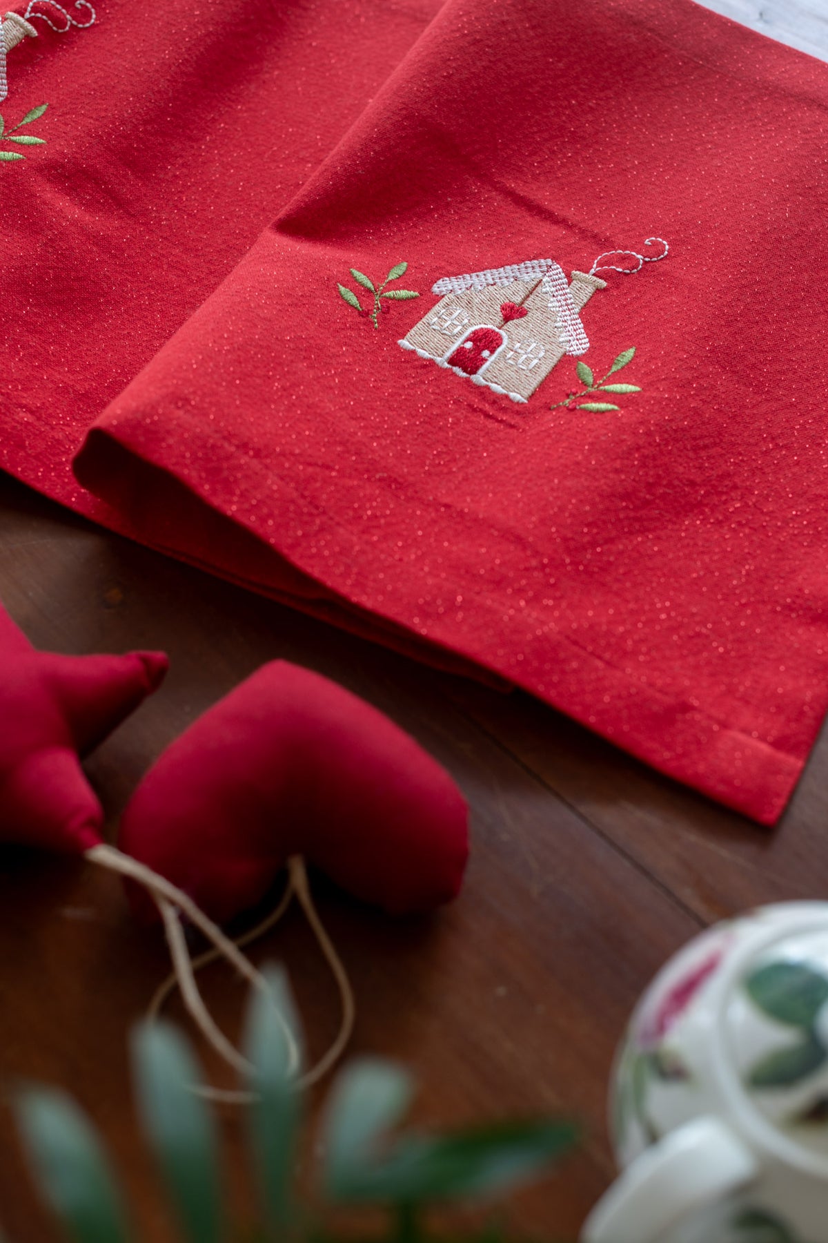 Cotton Lurex table runner with embroidery 13x62 inches