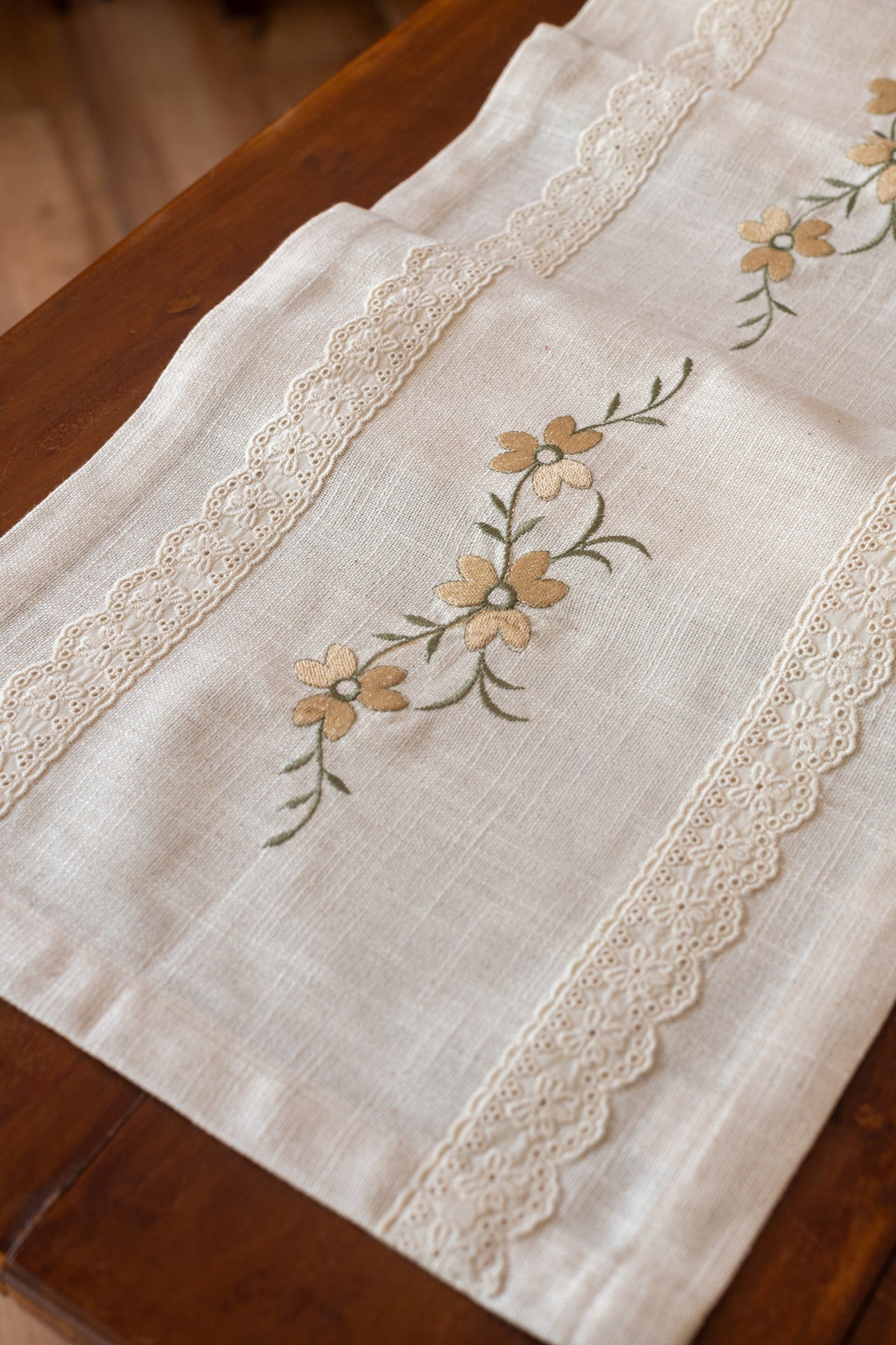 Cotton table runner with embroidery.-13x58 inches-customisable