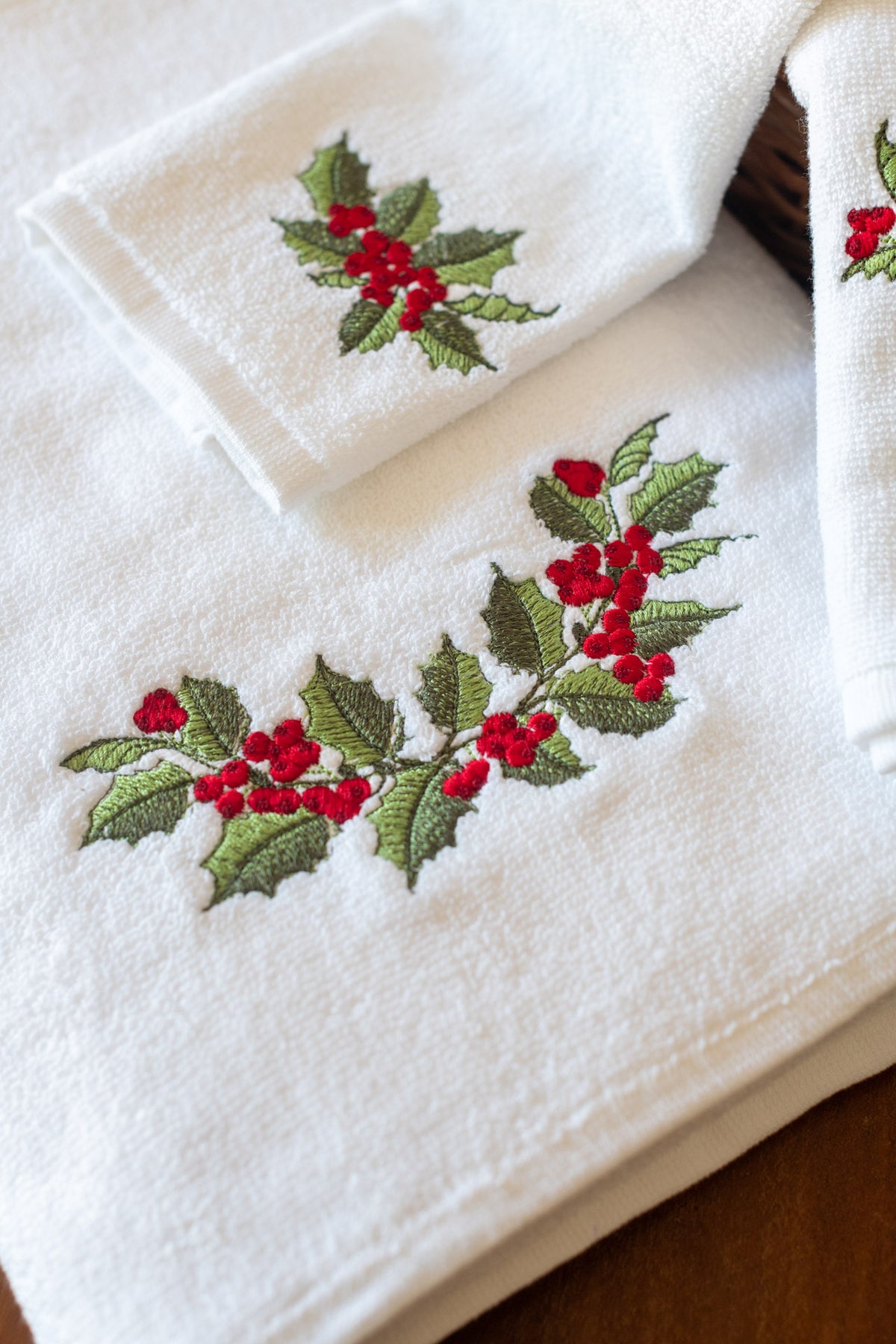 Embroidered towel set-Set of one bath towel, hand towel and face towel -Set of 3