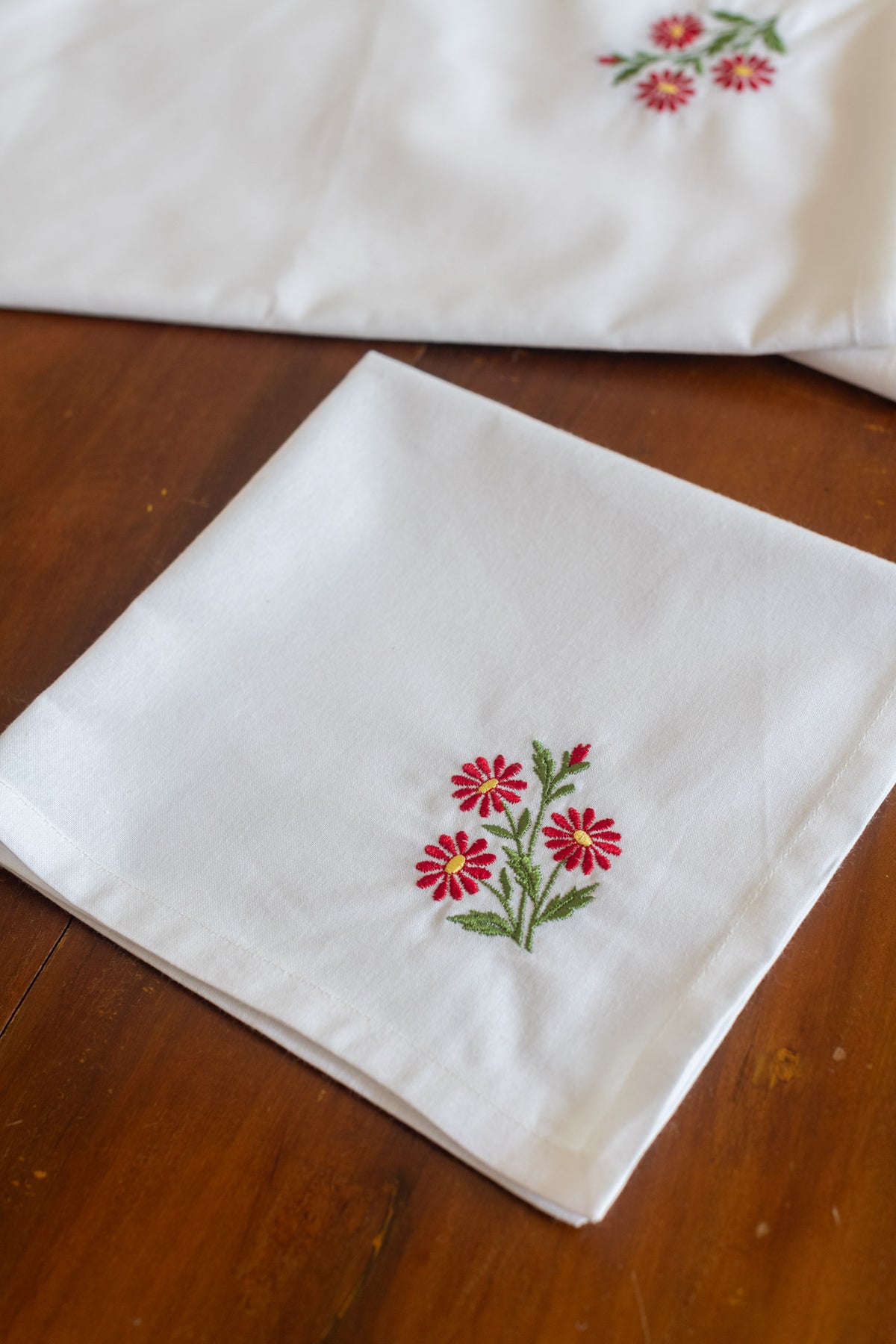 COTTON TABLE NAPKINS with embroidery -Set of 2