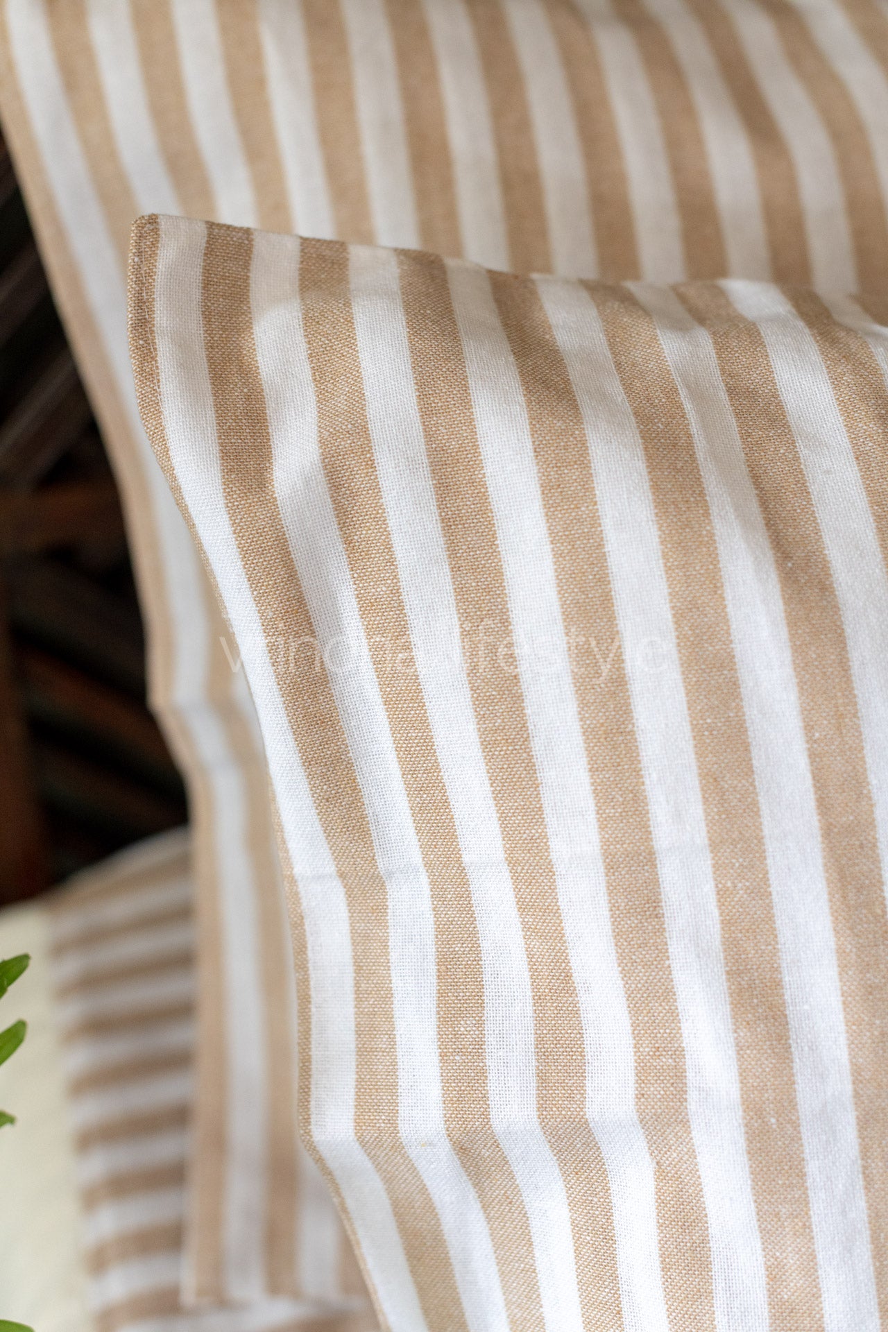 COTTON PRINTED BEDSHEET WITH PLAIN BORDER-King size