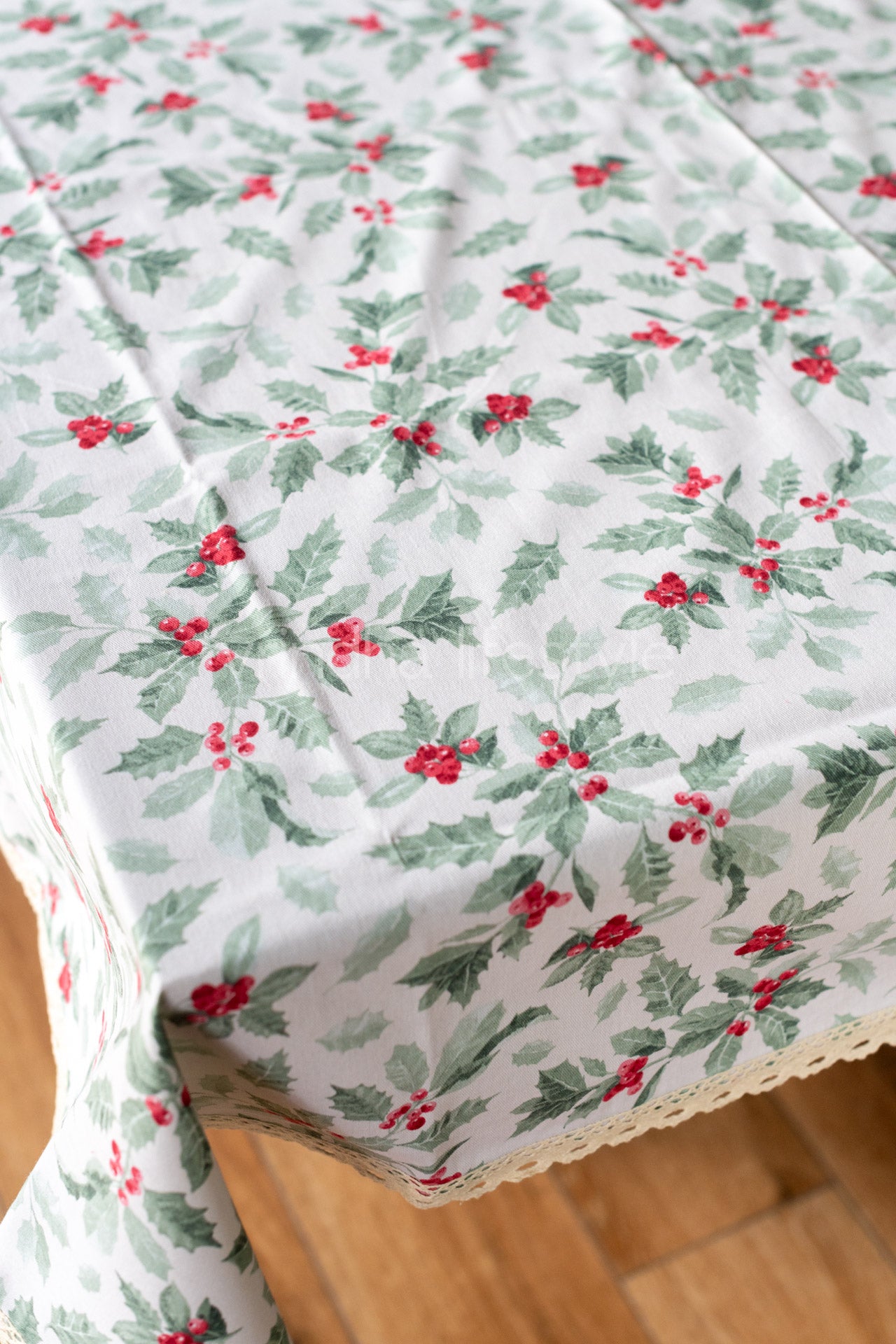 Cotton printed table cover with lace detailing -4 seater-customisable