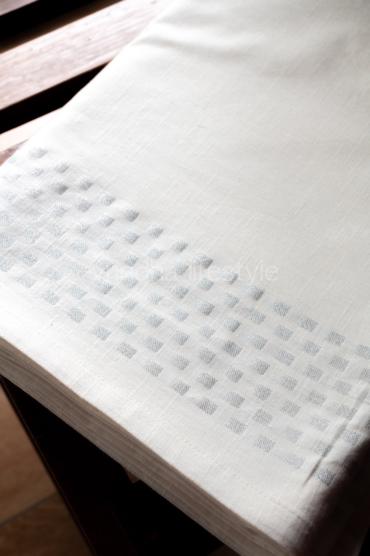 COTTON SLUB LUREX table cloth-6/8 seater-customisable