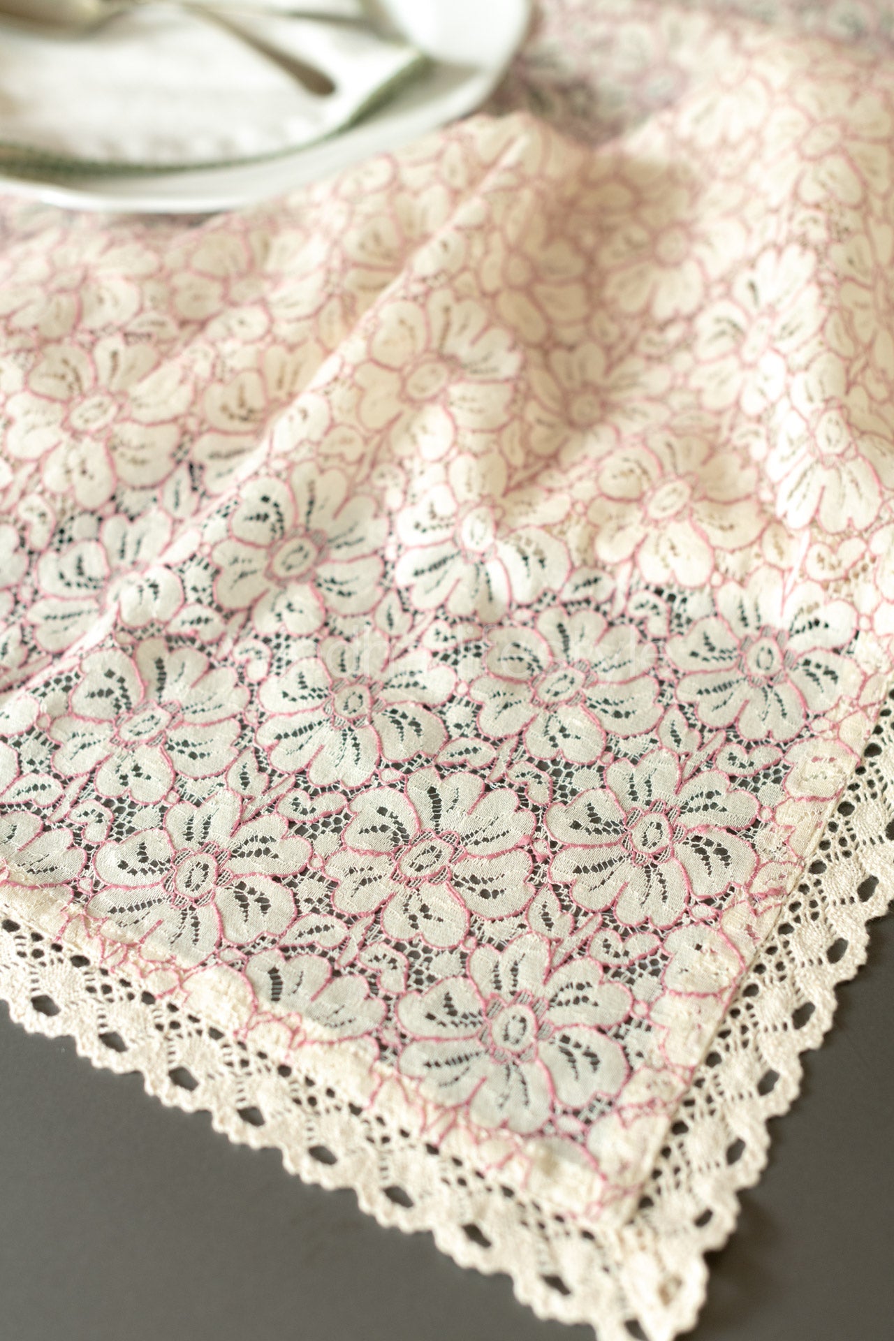 FLORAL NET TABLE CLOTH-2/4 seater-customisable