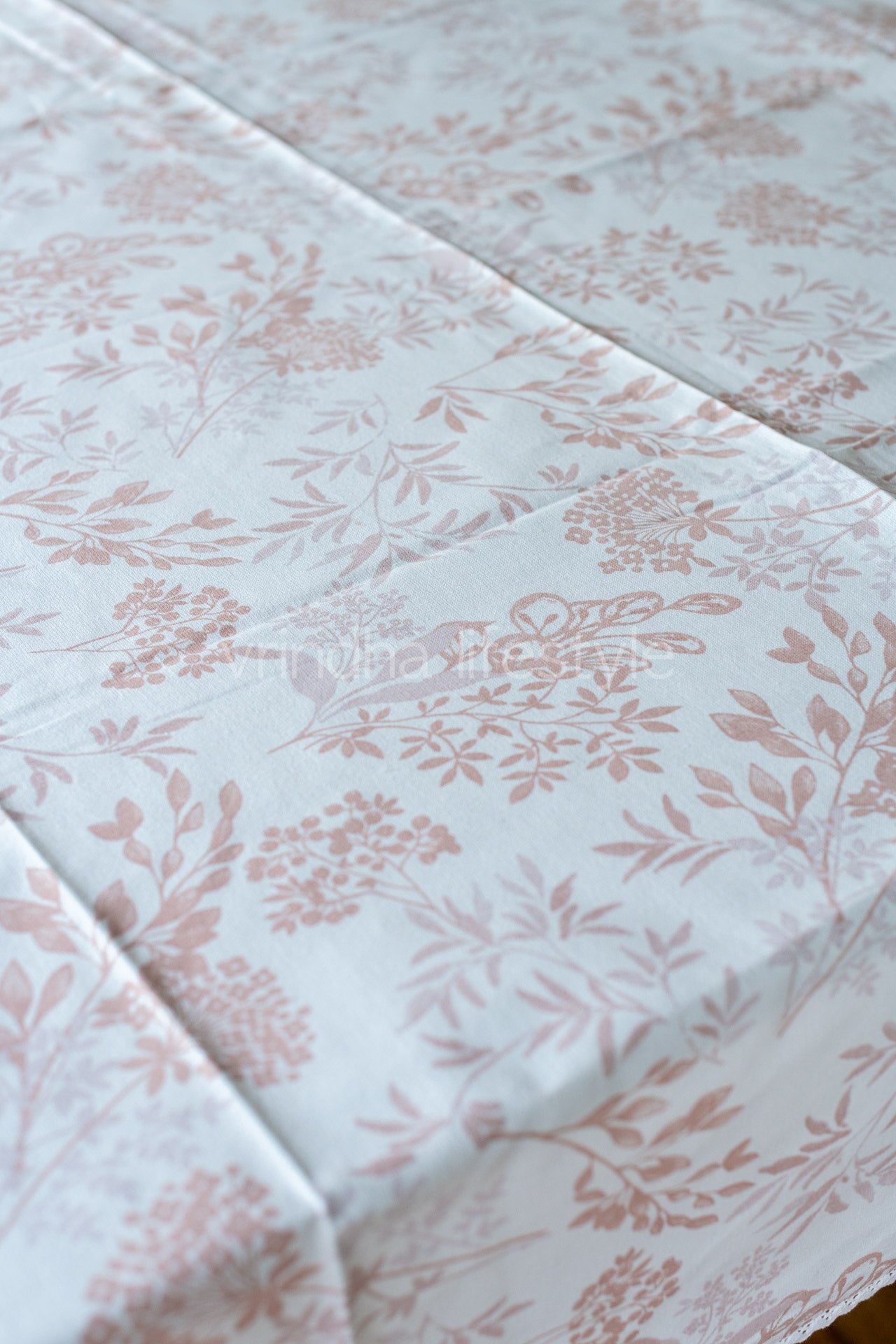 COTTON TABLE CLOTH -6 seater