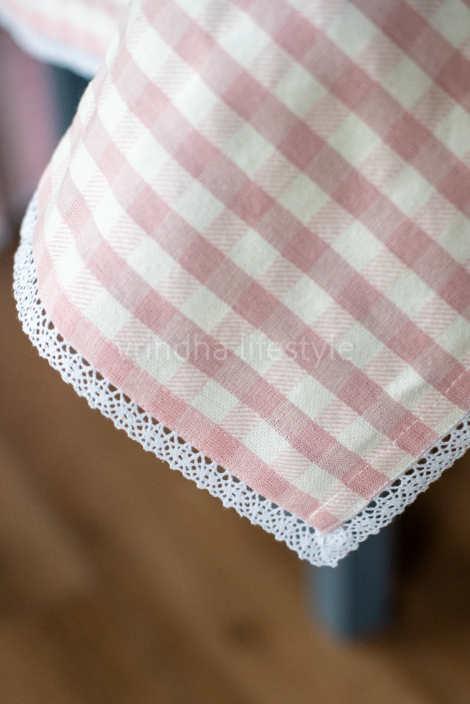 COTTON TABLE CLOTH, checks with lace detailing -6/8 seater