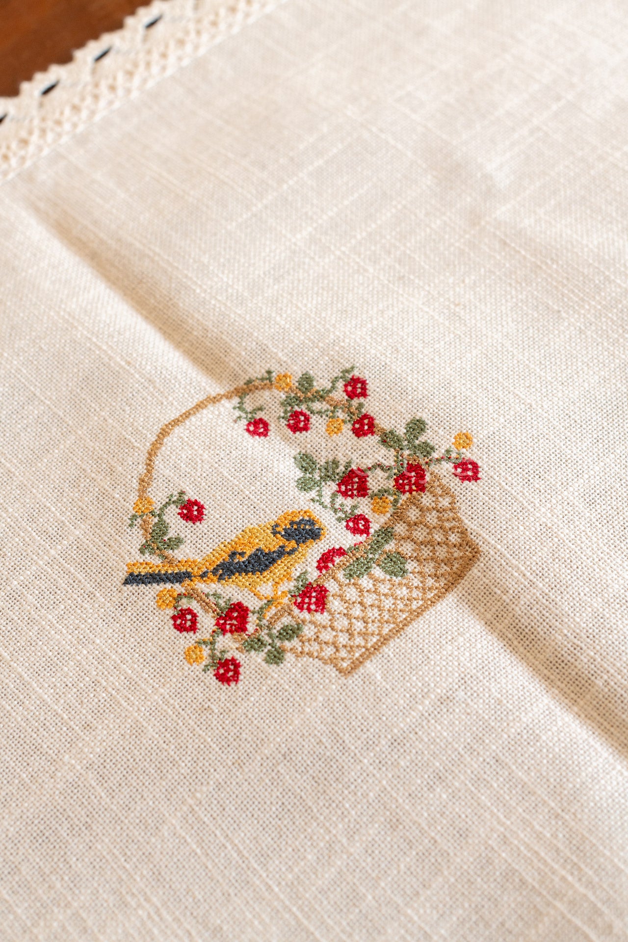Cotton table runner with floral embroidery and lace detailing -6 seater -customisable