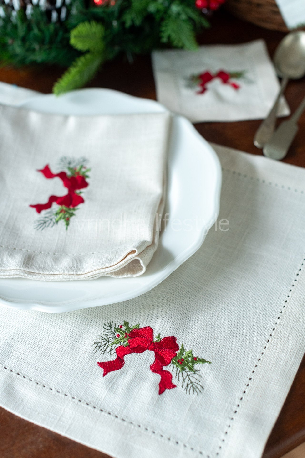 COTTON TABLE NAPKINS with embroidery and hem stitch detailing-Set of 2