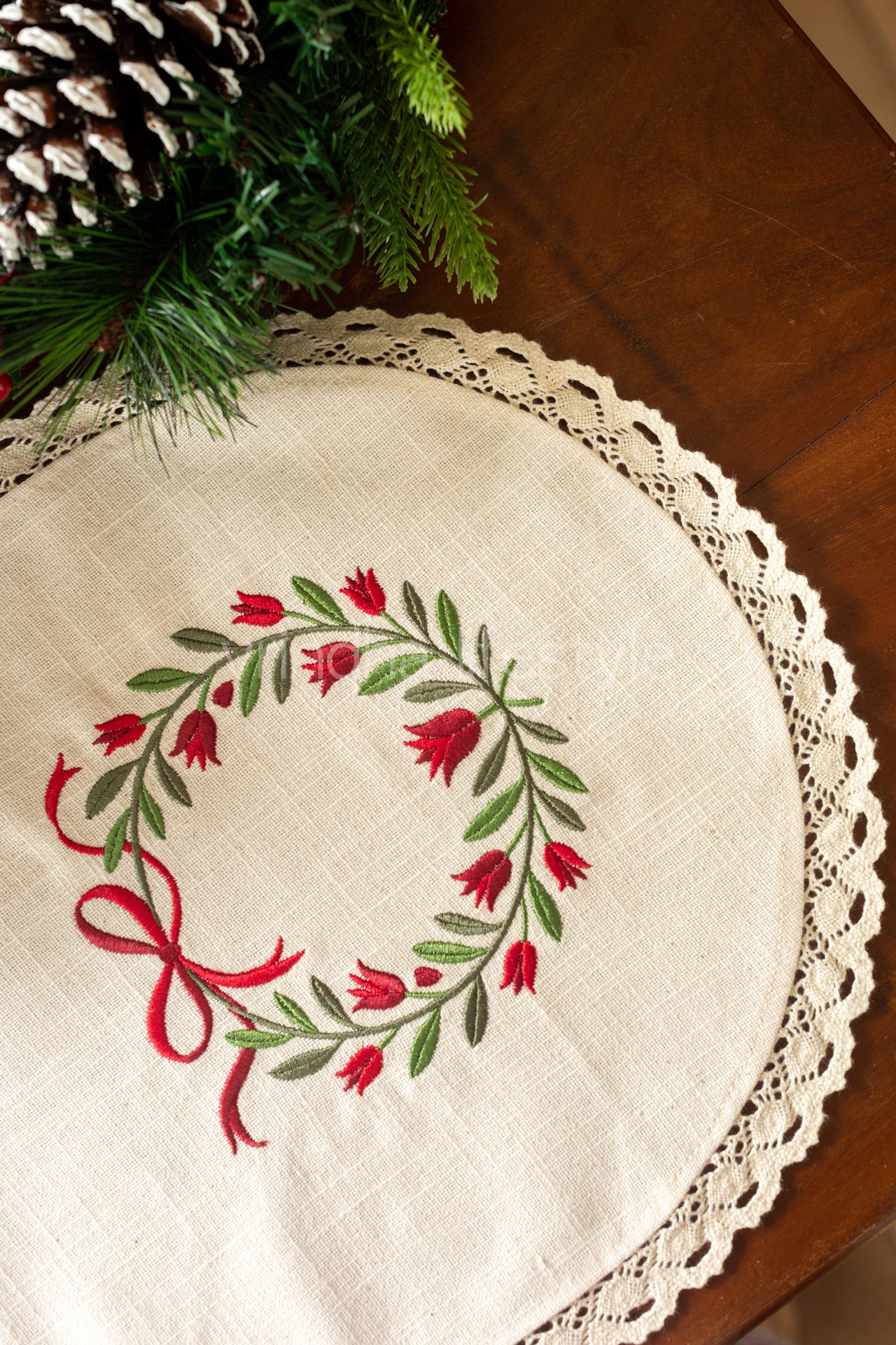 Cotton runner with embroidery and lace detailing - 12x60 inches