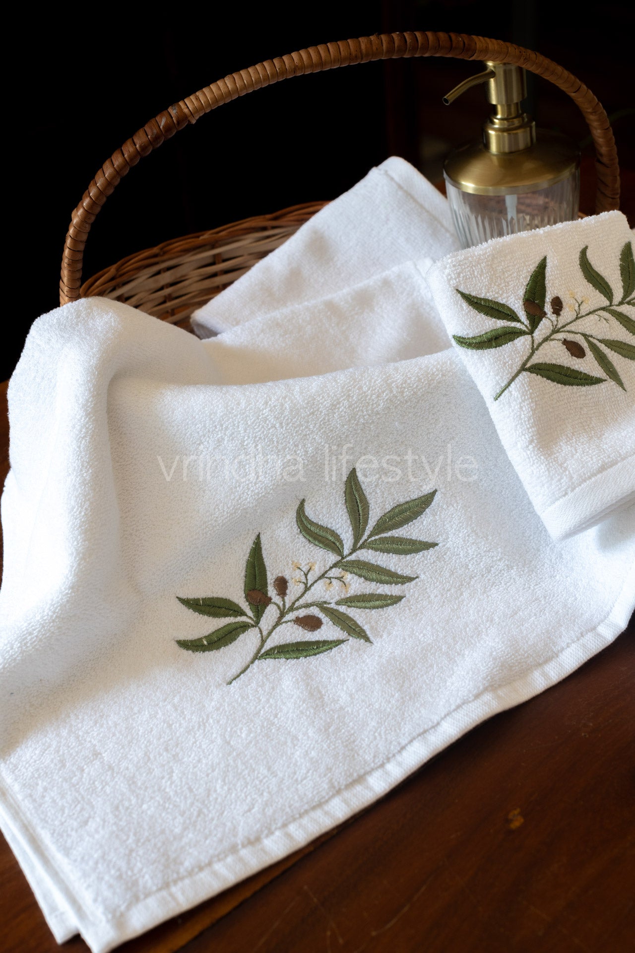 Embroidered towel set-Set of one bath towel, hand towel and face towel -Set of 3