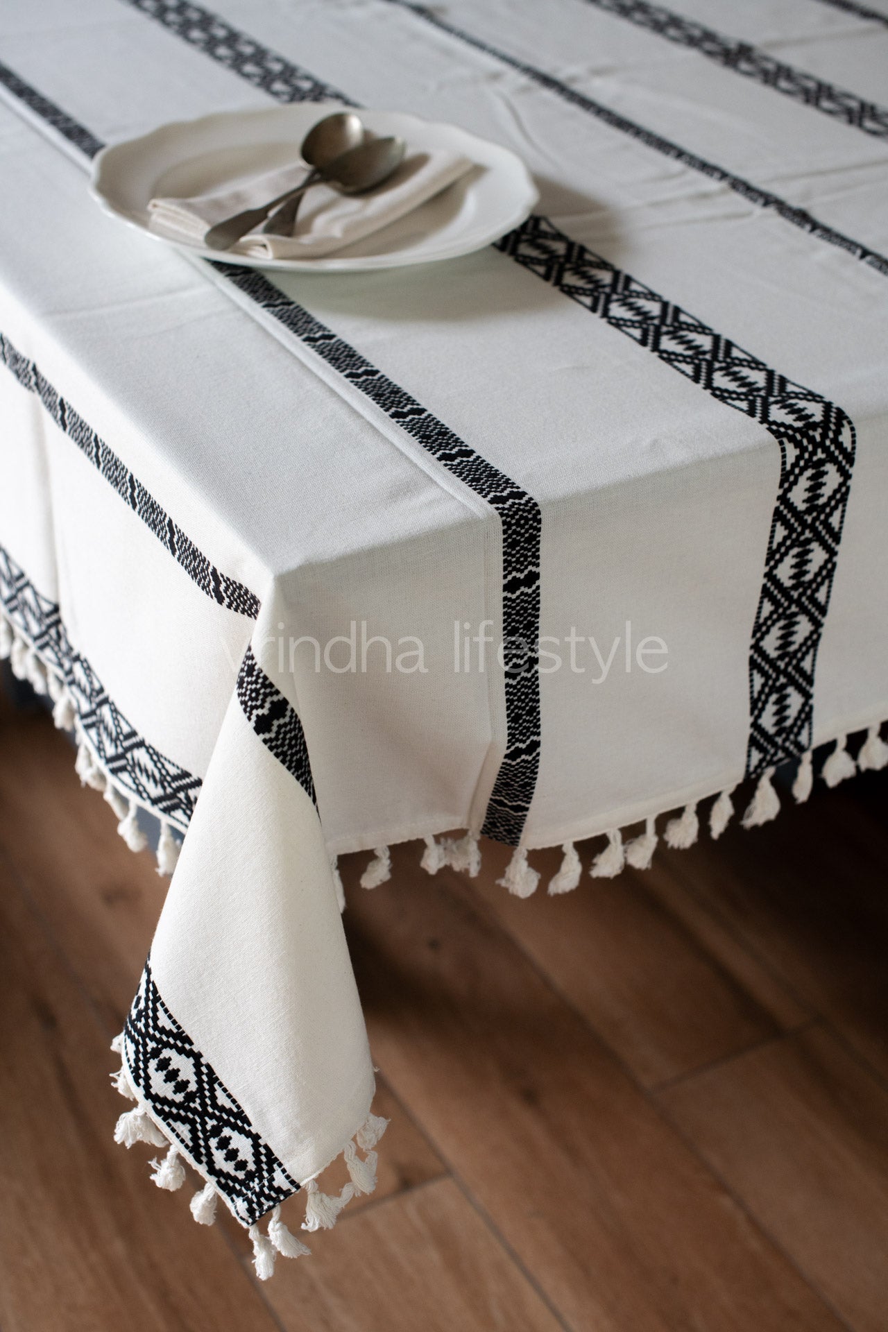 COTTON TABLE CLOTH, checks with lace detailing -6 seater-customisable
