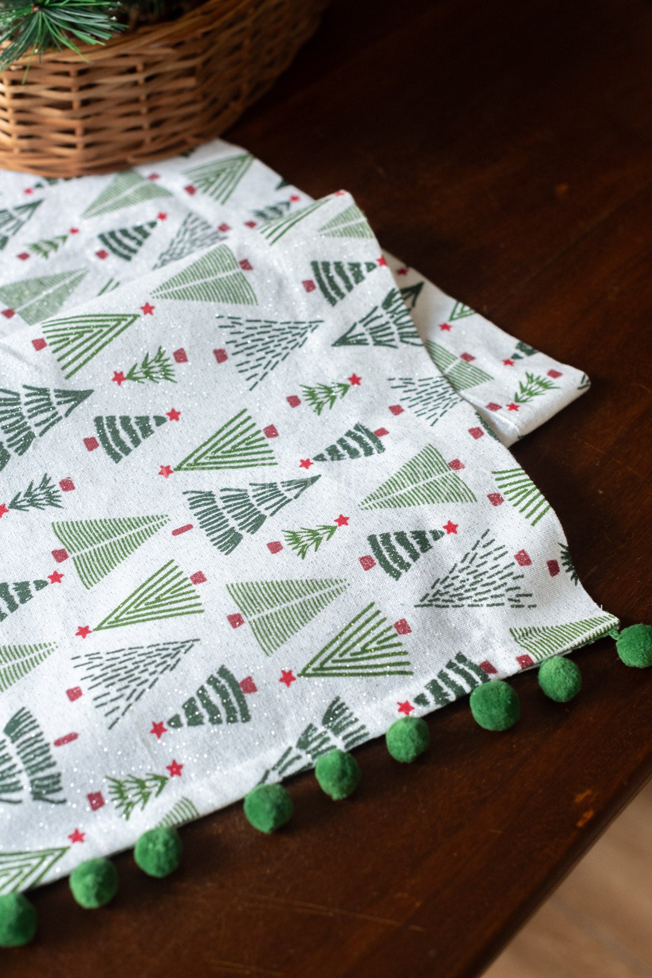 Printed cotton lurex table runner with pom poms