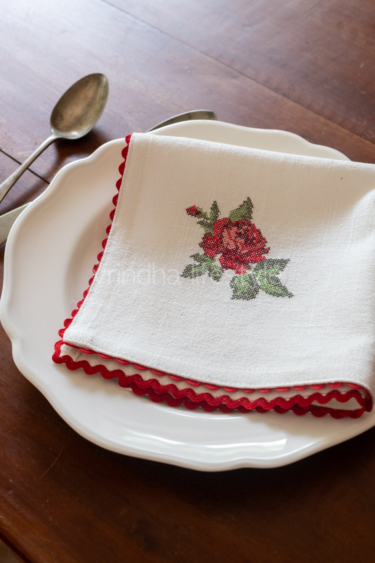 COTTON TABLE NAPKINS with cross stitch embroidery and lace detailing -Set of 2