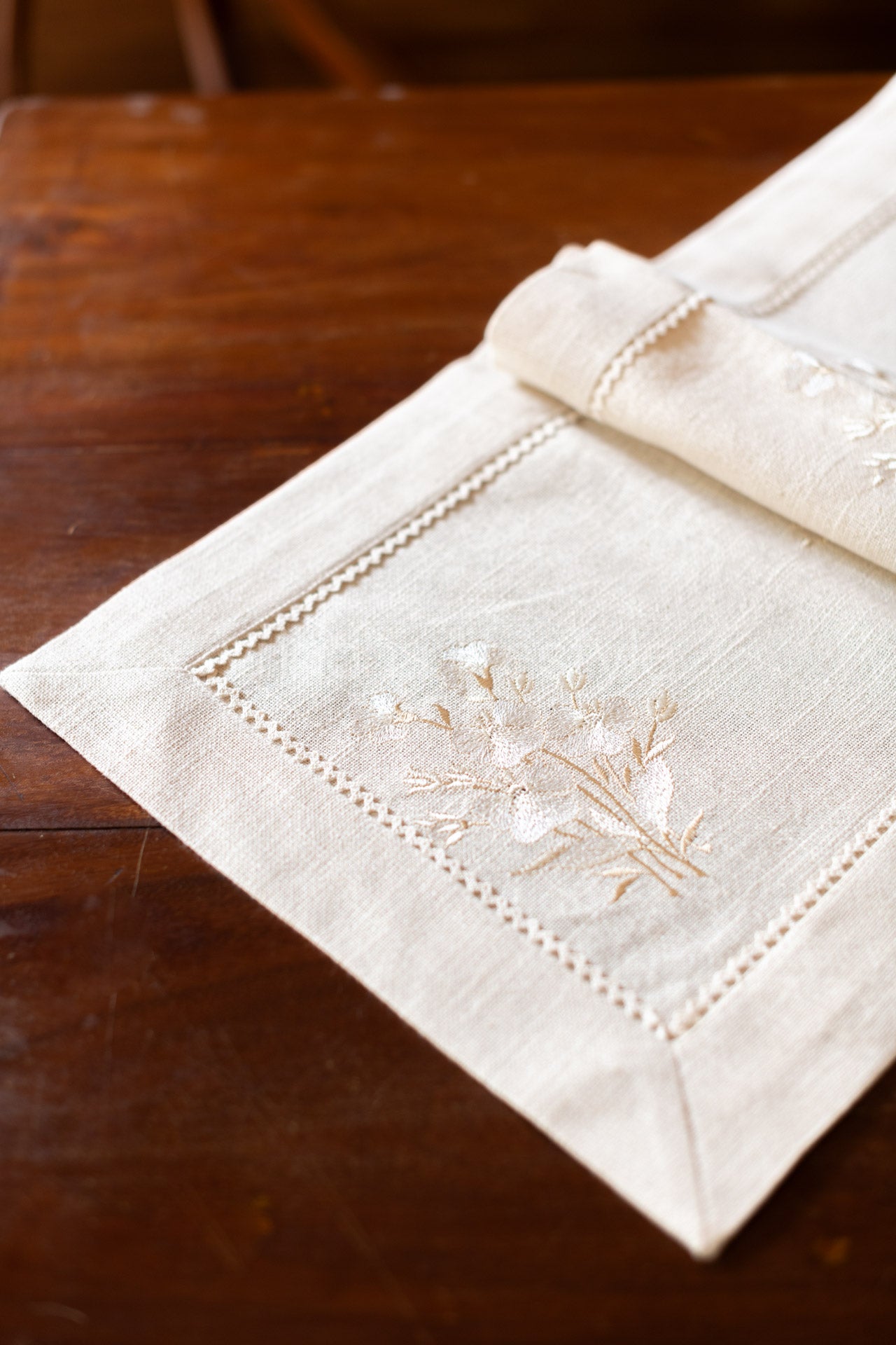 Cotton table runner with floral embroidery and lace detailing -4 seater -12.5x40 inches-customisable