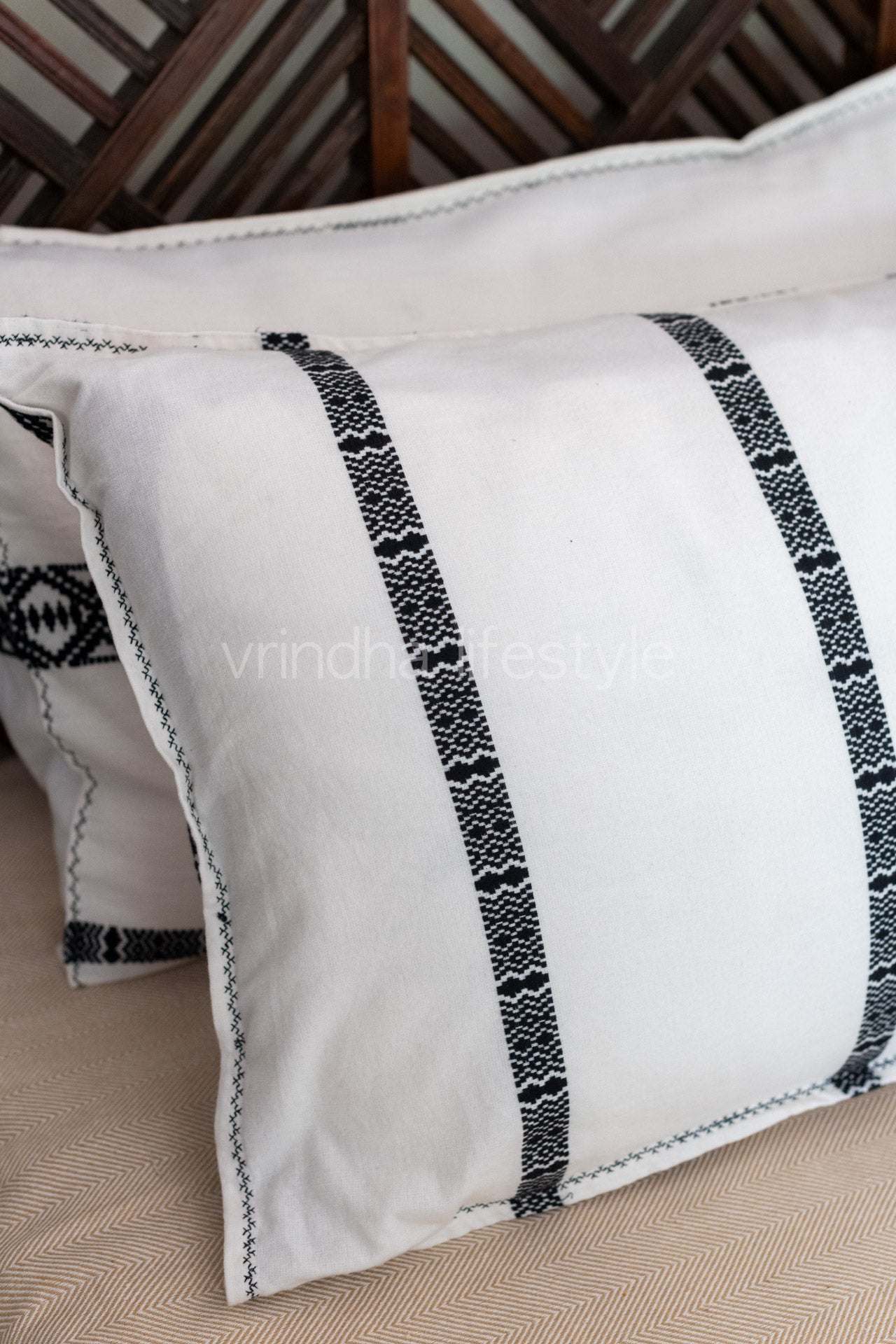 Woven cotton pillow cover-set of 2