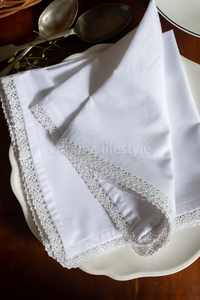 WHITE COTTON TABLE NAPKINS-Set of 2