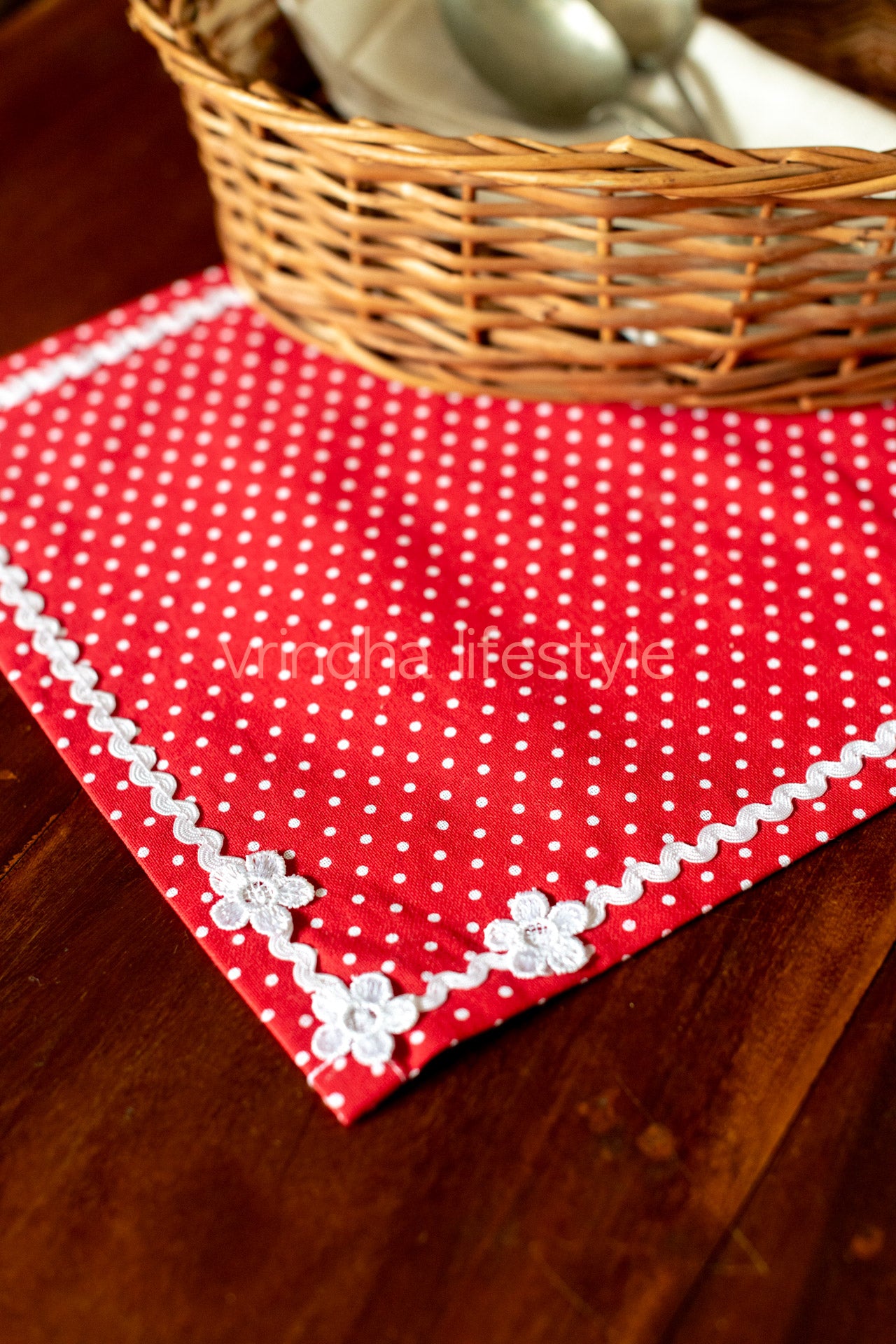 Cotton plaid tray mat with lace detailing-customisable-Set of 2