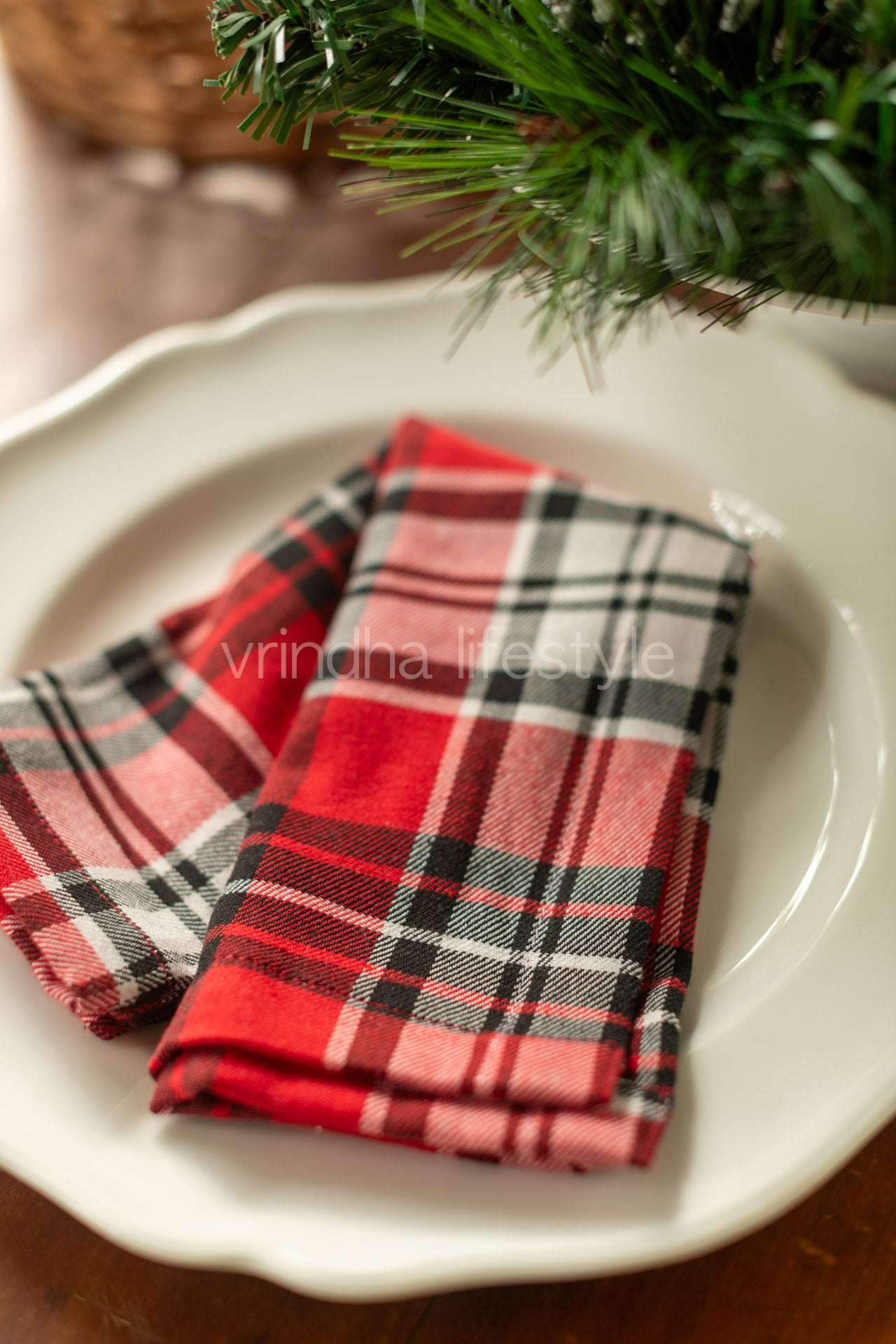 TABLE NAPKIN SET- Woven acrylic fabric-Set of 6