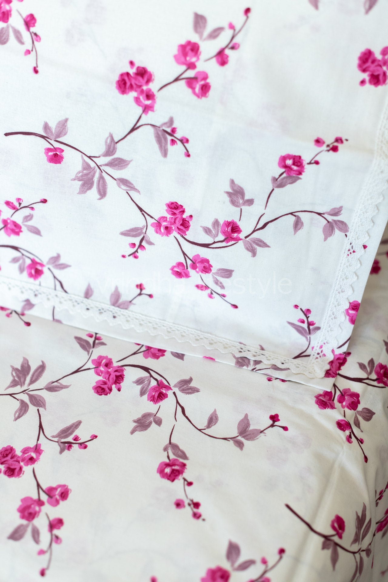 Floral print cotton Bedsheet and pillow covers with lace detailing-Queen size