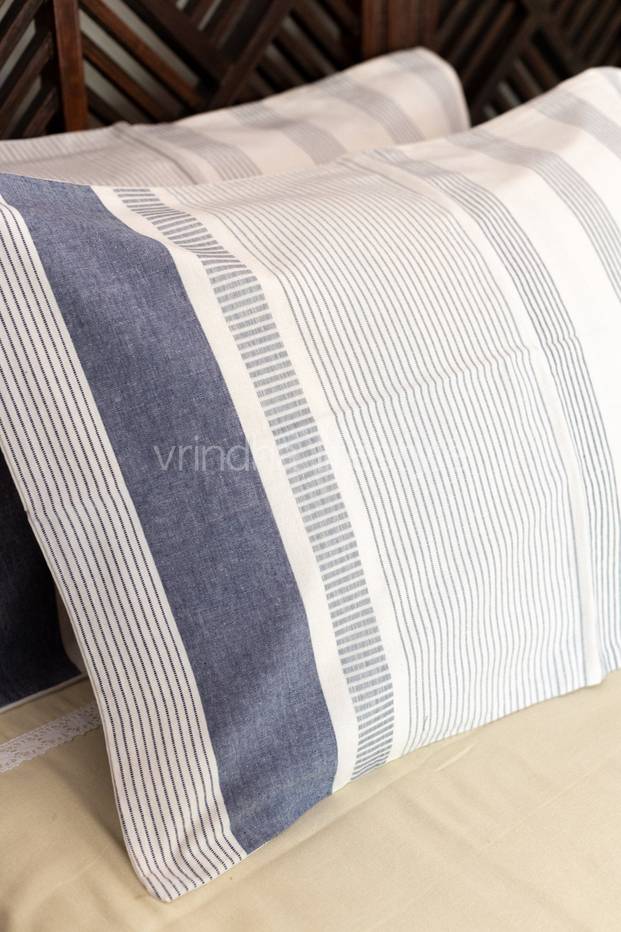 Woven cotton pillow cover-set of 2- 20x30 inches