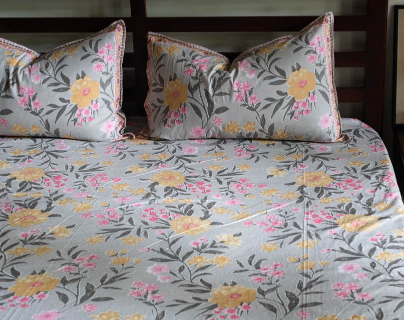GULMOHAR BLOOM PRINT COTTON BEDSHEET SET-Queen size