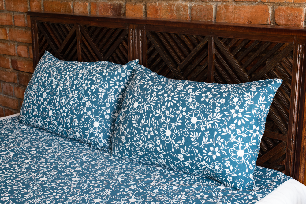 COTTON PRINTED BEDSHEET WITH PLAIN BORDER-King size