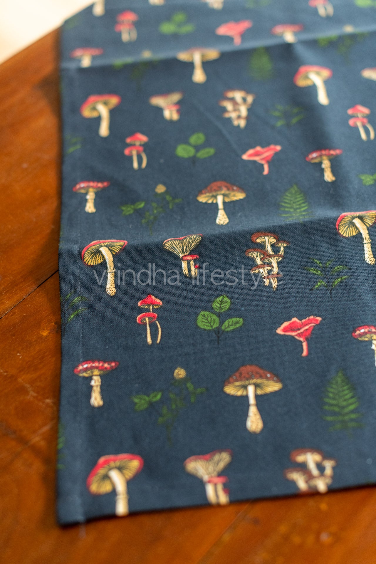 Printed table cloth -coffee table
