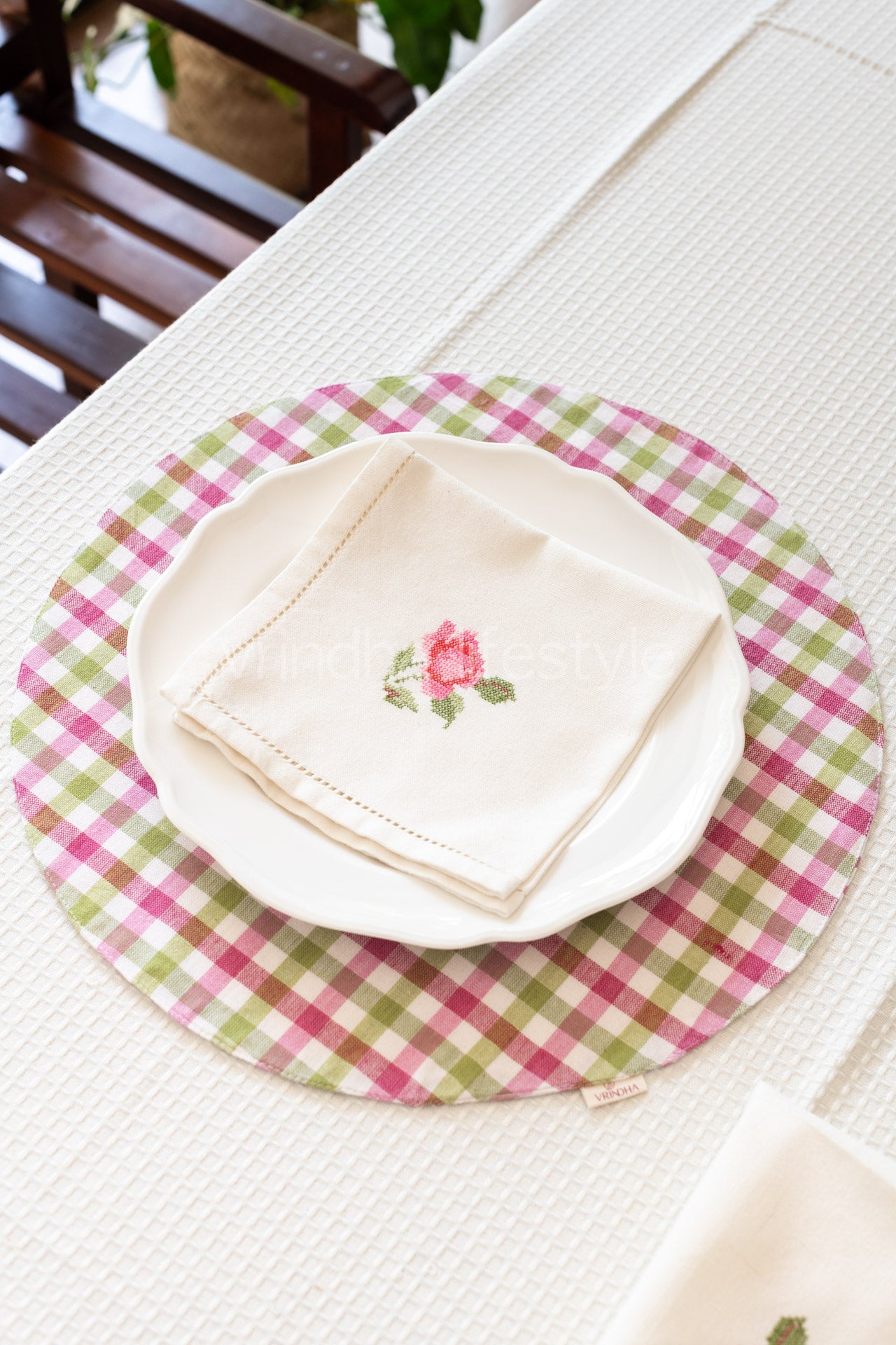 ROUND COTTON PLACEMATs ,reversible-16 inches-Set of 2