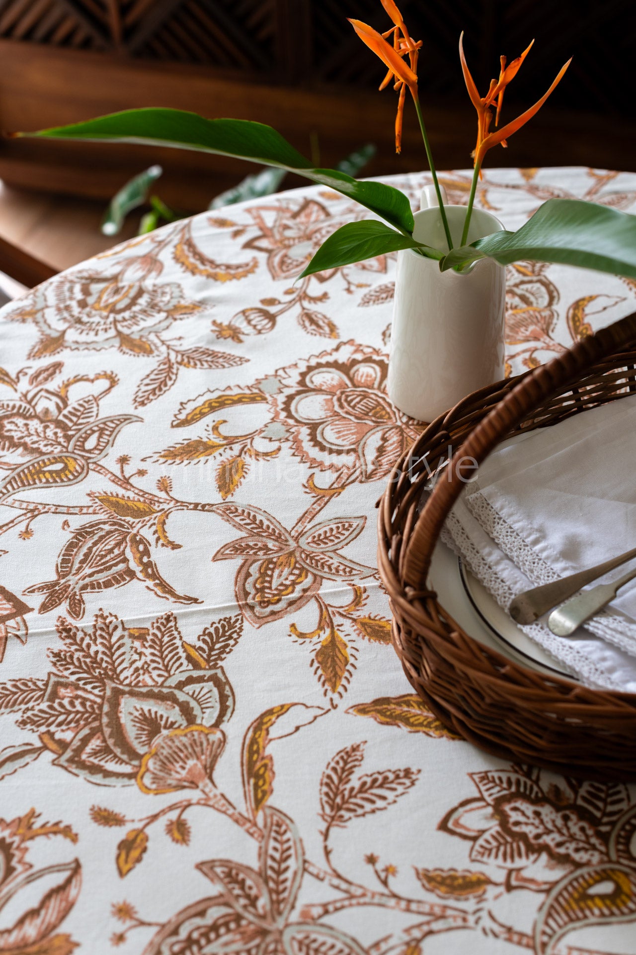 COTTON PRINTED TABLE CLOTH-60 inch Round-4 seater