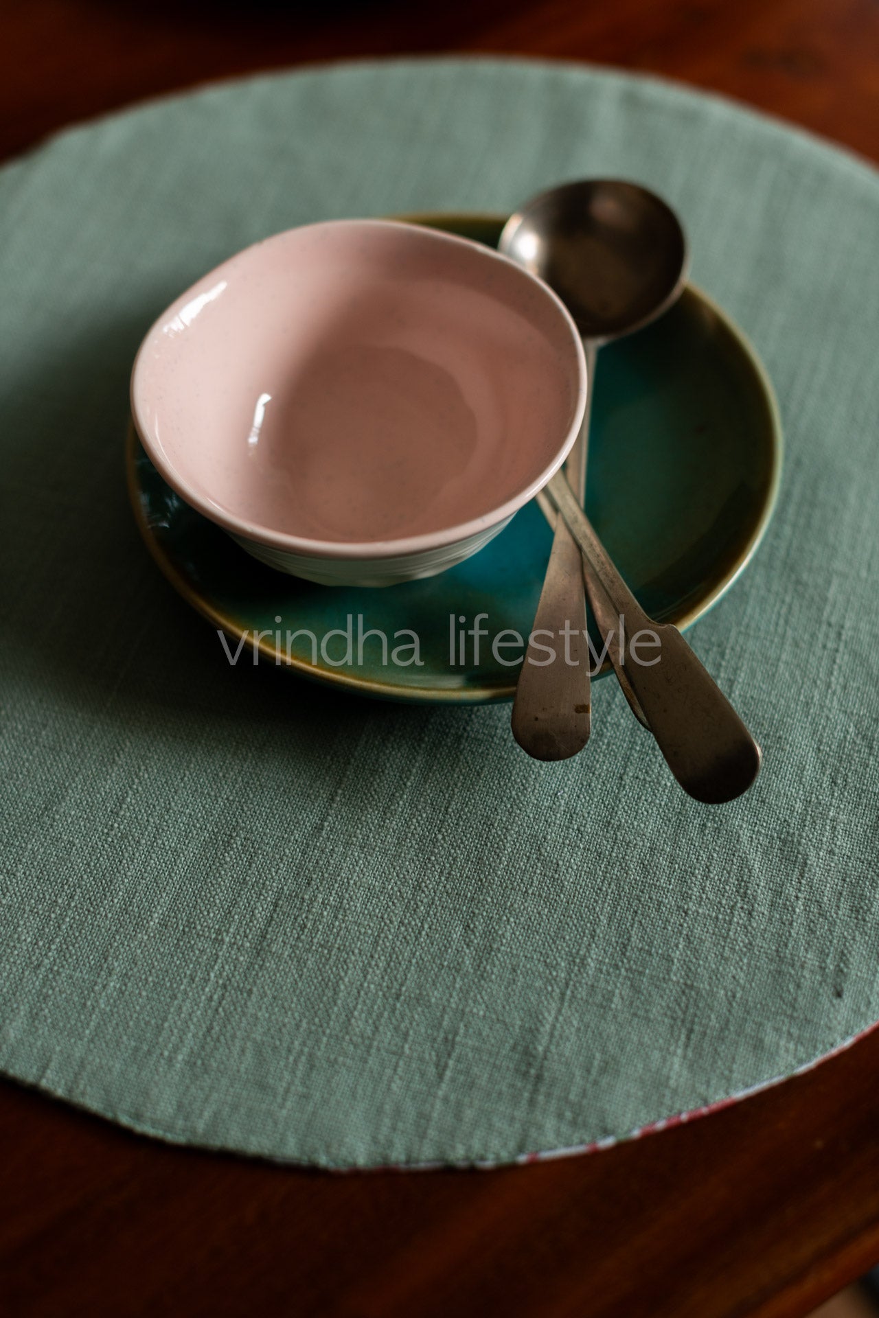 ROUND COTTON PLACEMATs ,reversible-16 inches-Set of 2